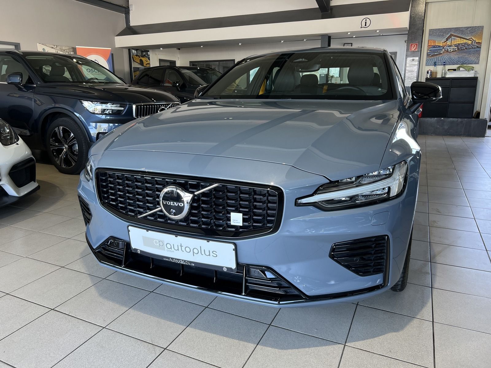 Volvo S60 T8 Polestar Engineered Recharge AWD B&W 360°