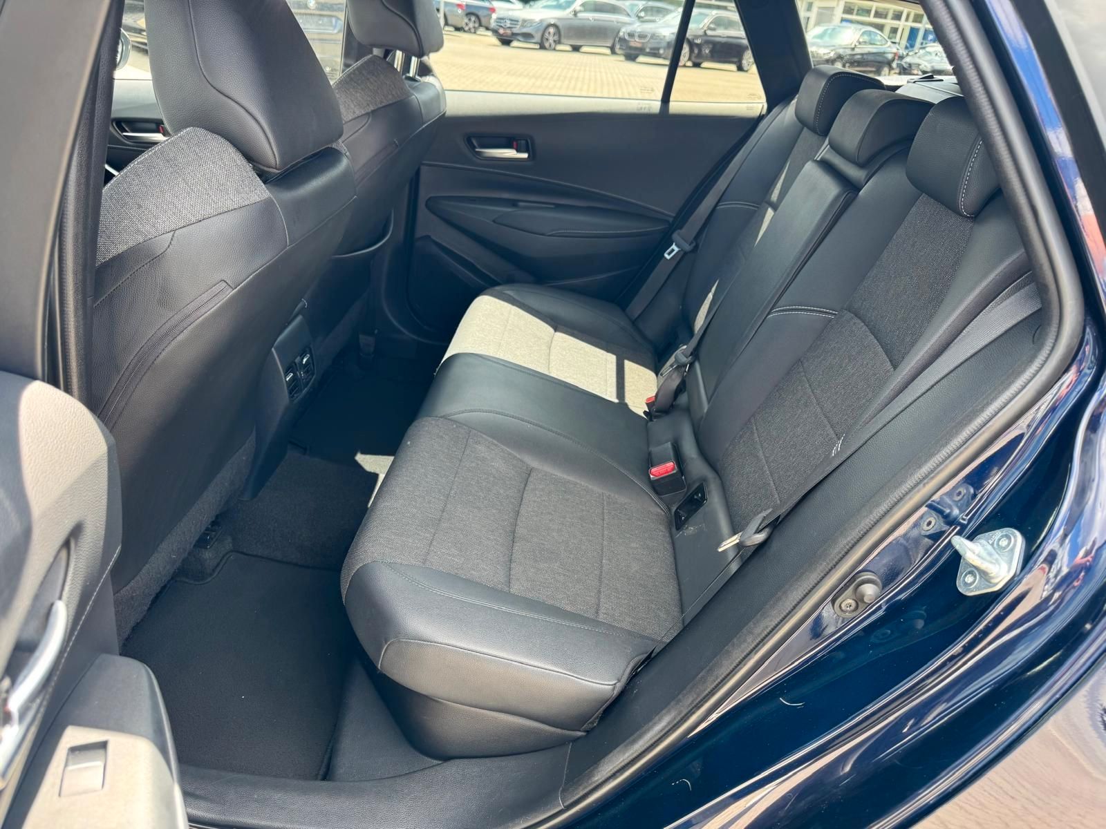 Toyota Corolla 1.8 Touring Sports Hybrid - Samsaru's Car Outlet
