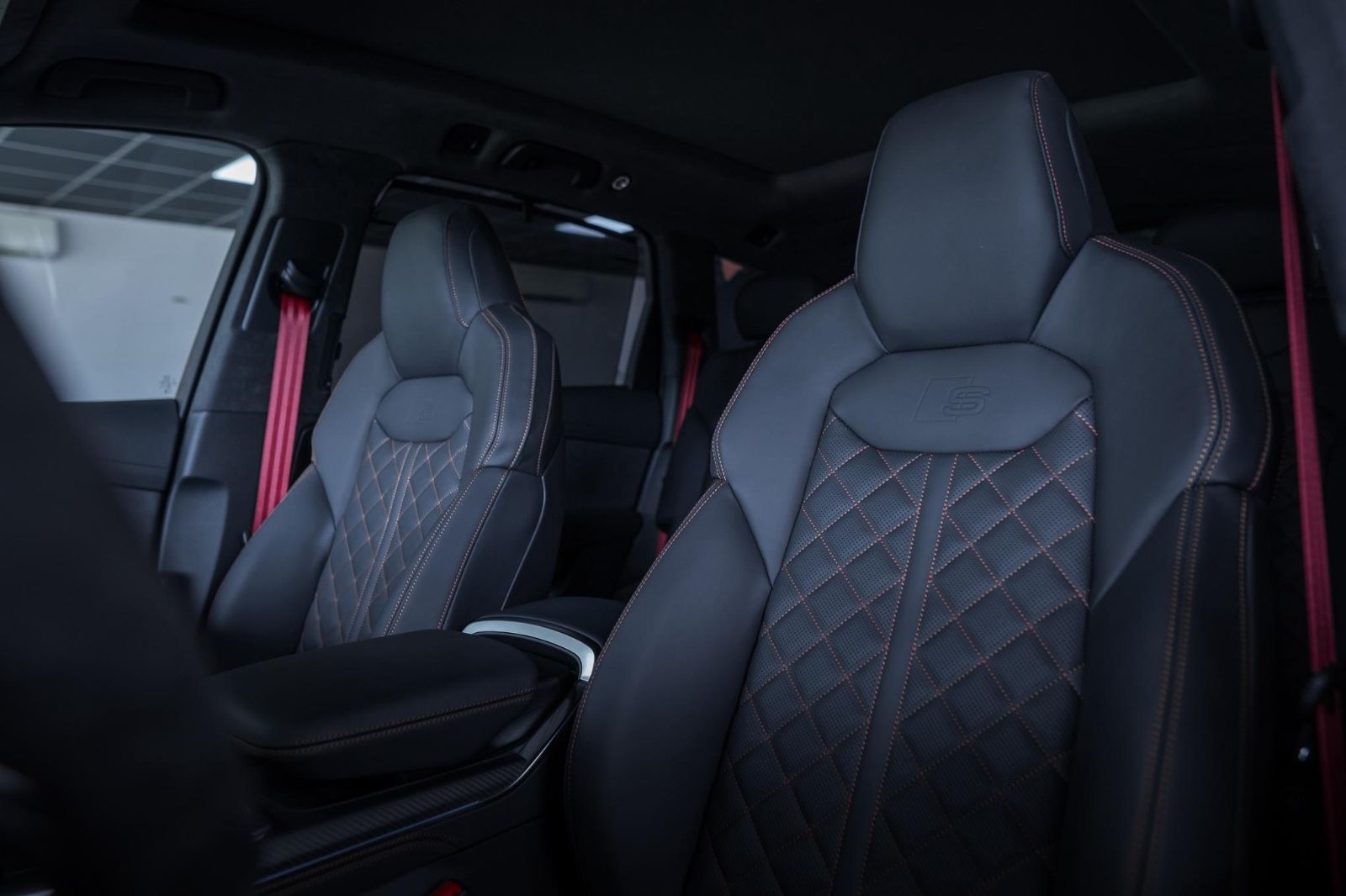 Audi Q7 TDI quattro S line-HUD-B&O 3D- Matrix- Carbon