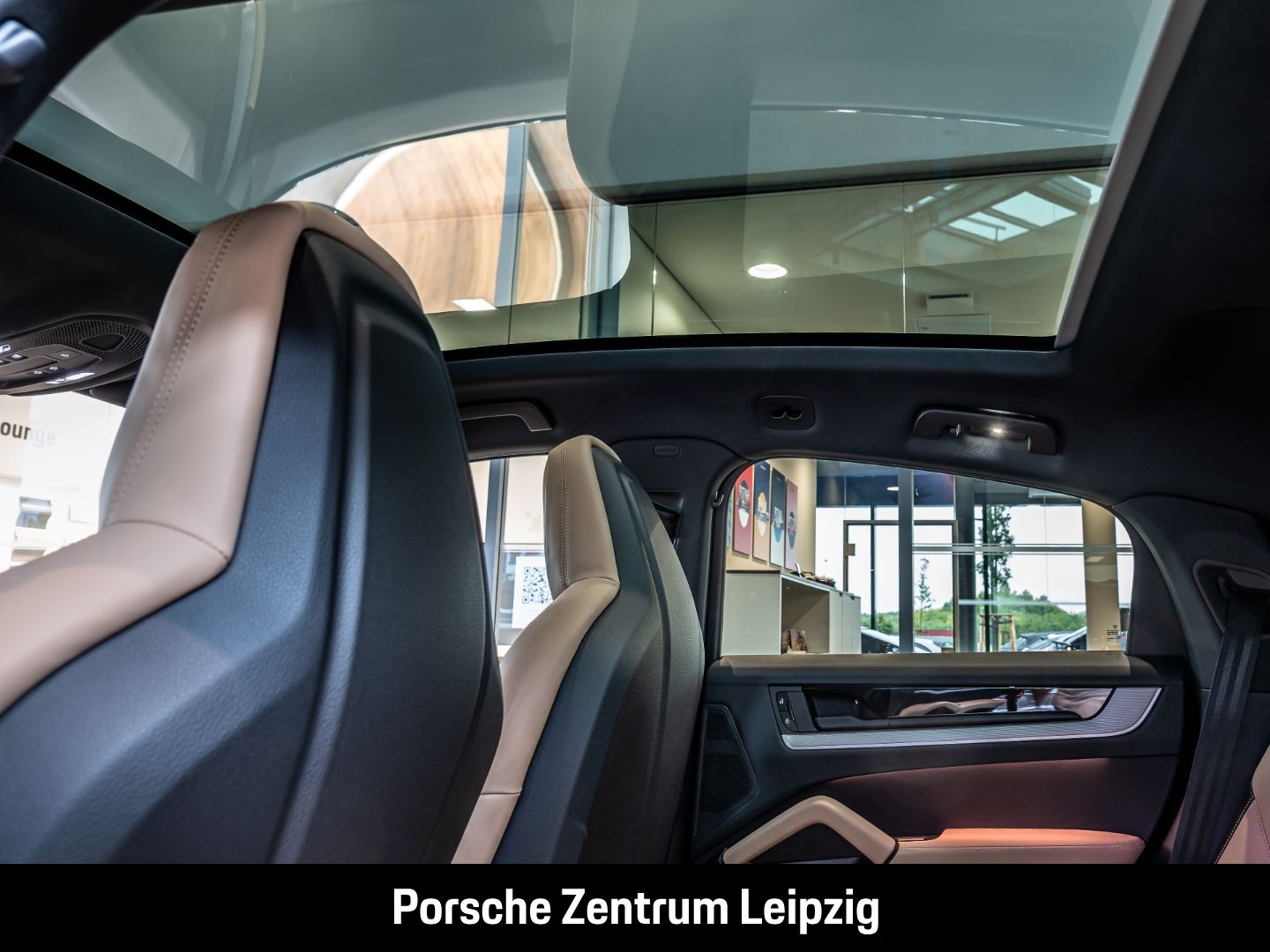 Porsche Cayenne Coupe FnW Racinggrün Luft 22Zoll SportDe