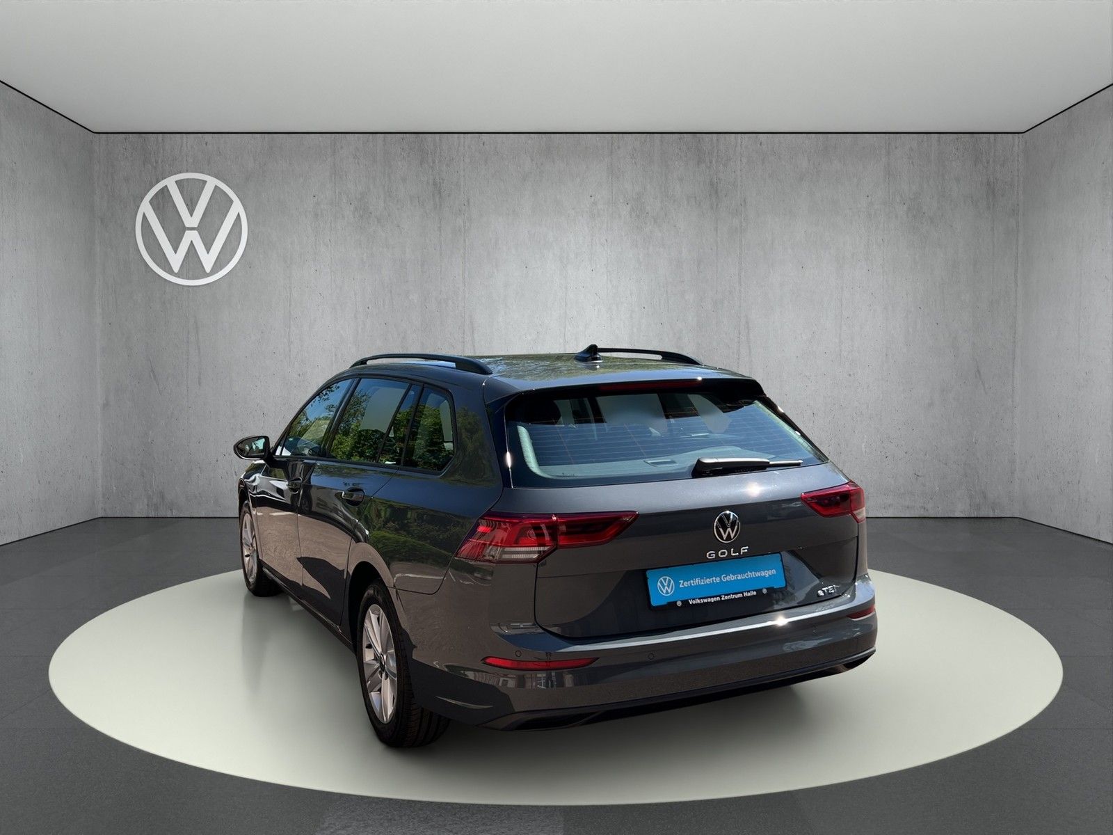 Volkswagen Golf Variant VIII eTSI Life DSG - Samsaru's Car Outlet