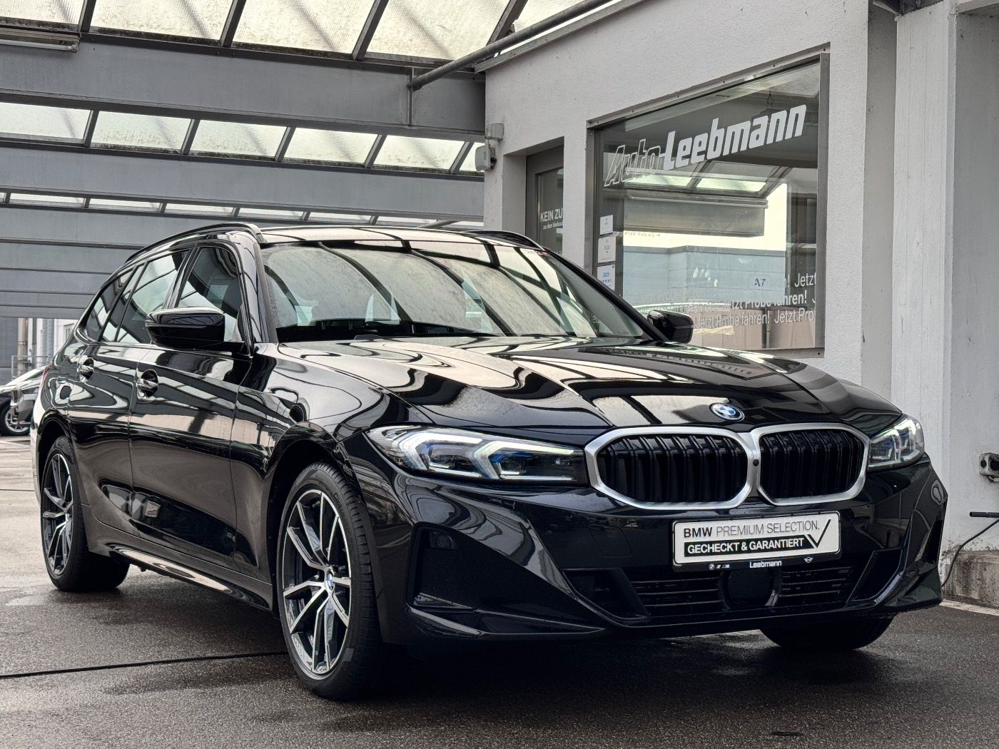 BMW 330e Touring AHK/InnoPaket GARANTIE bis 12/2029