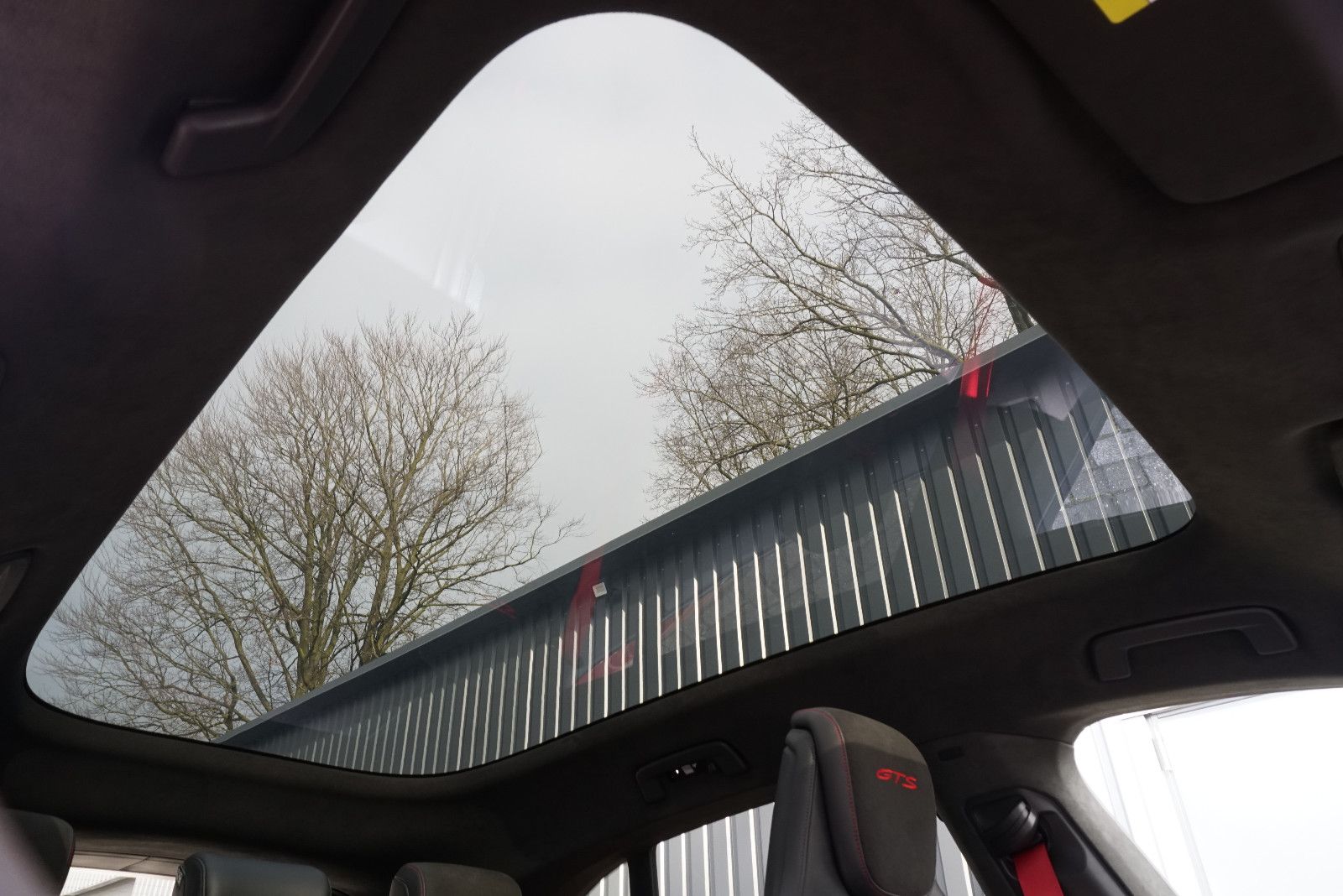 Porsche Taycan Sport Turism GTS Pano 360° Approved 10/26