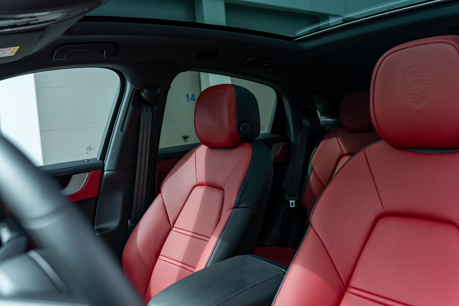 Porsche Cayenne Coupe | MY25 | HD-Matrix | 14-Way | HUD