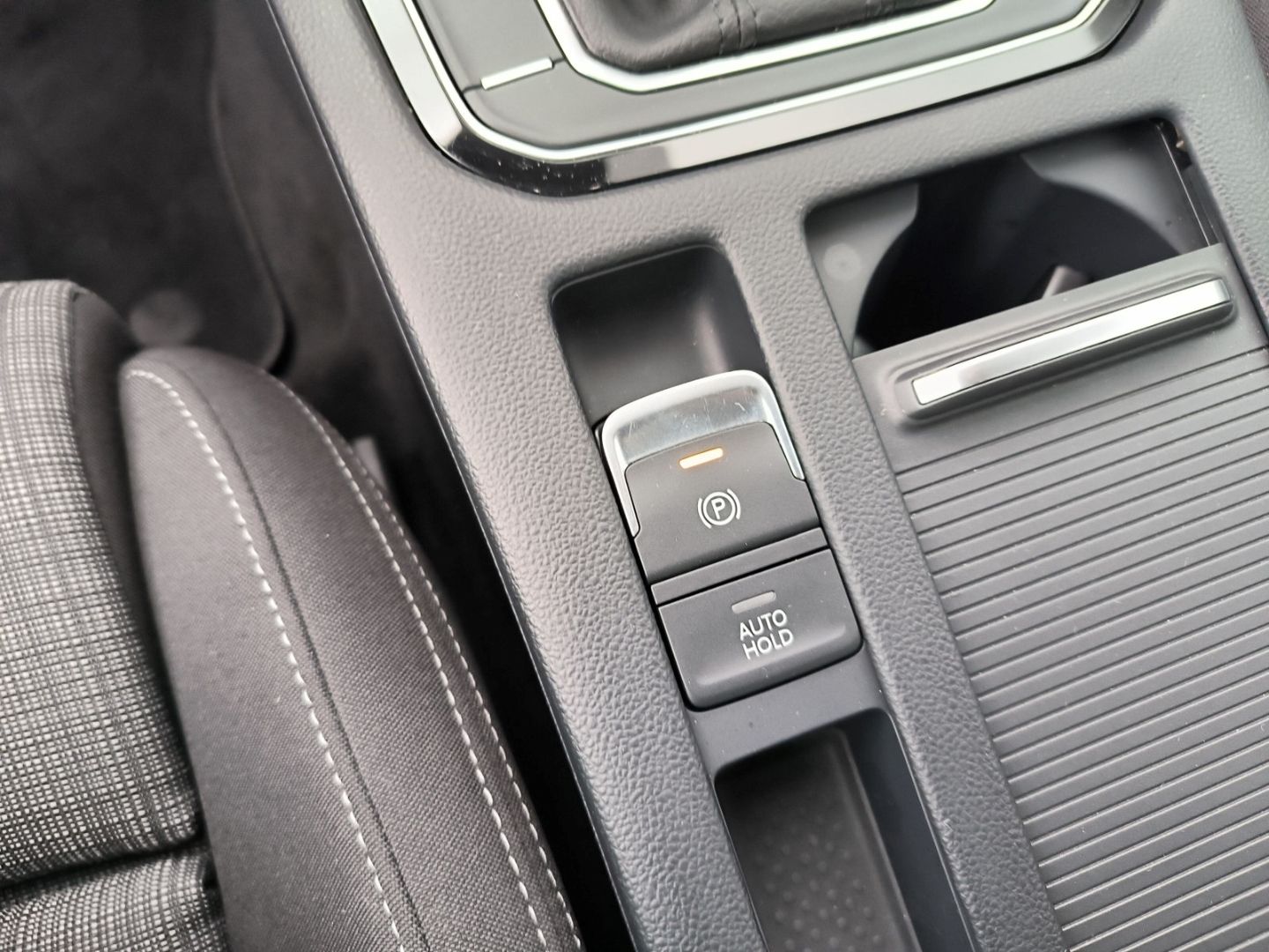 Volkswagen Passat Variant Business 2.0 TDI - Samsaru's Car Outlet