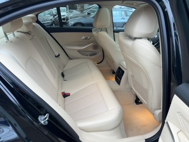 BMW 320 i xDrive Limo Sportsitze GSD HiFi LED SSV