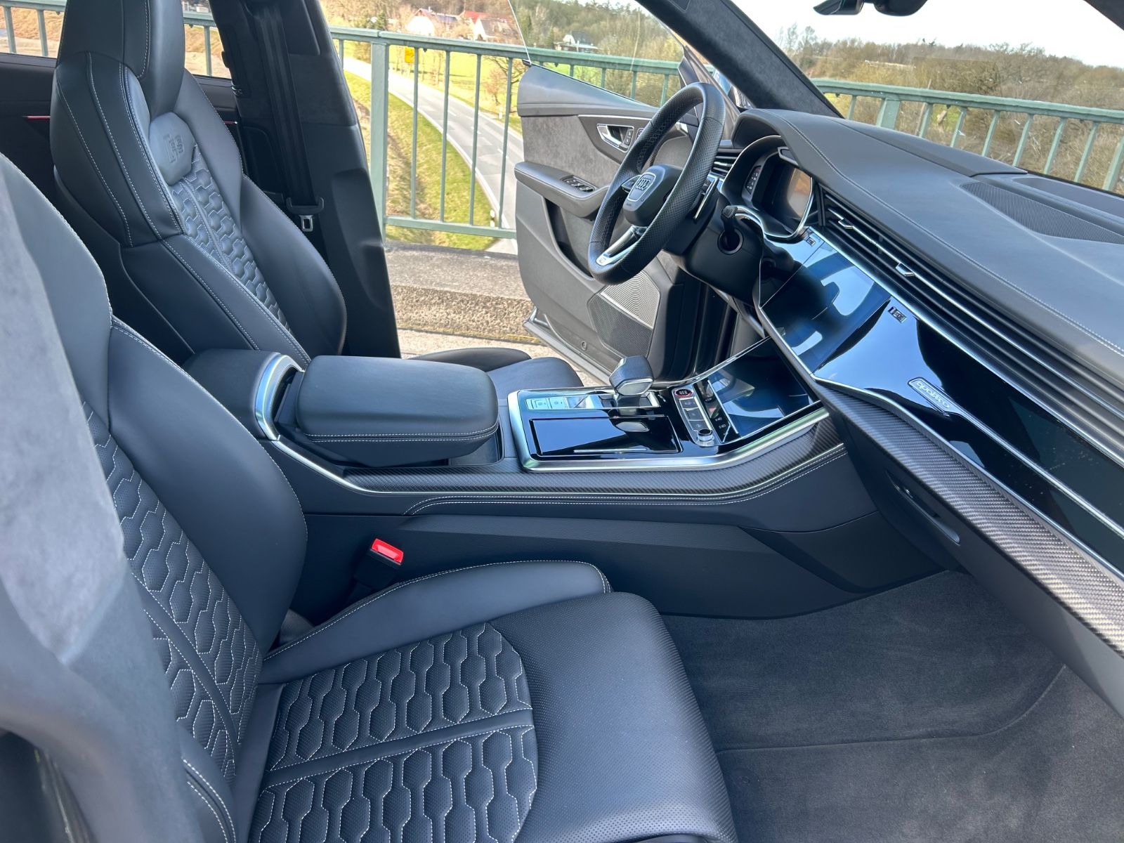 Audi RSQ8 DYN 4.0 TFSI Quattro TÜV-NEU-VMAX-2xCarbon