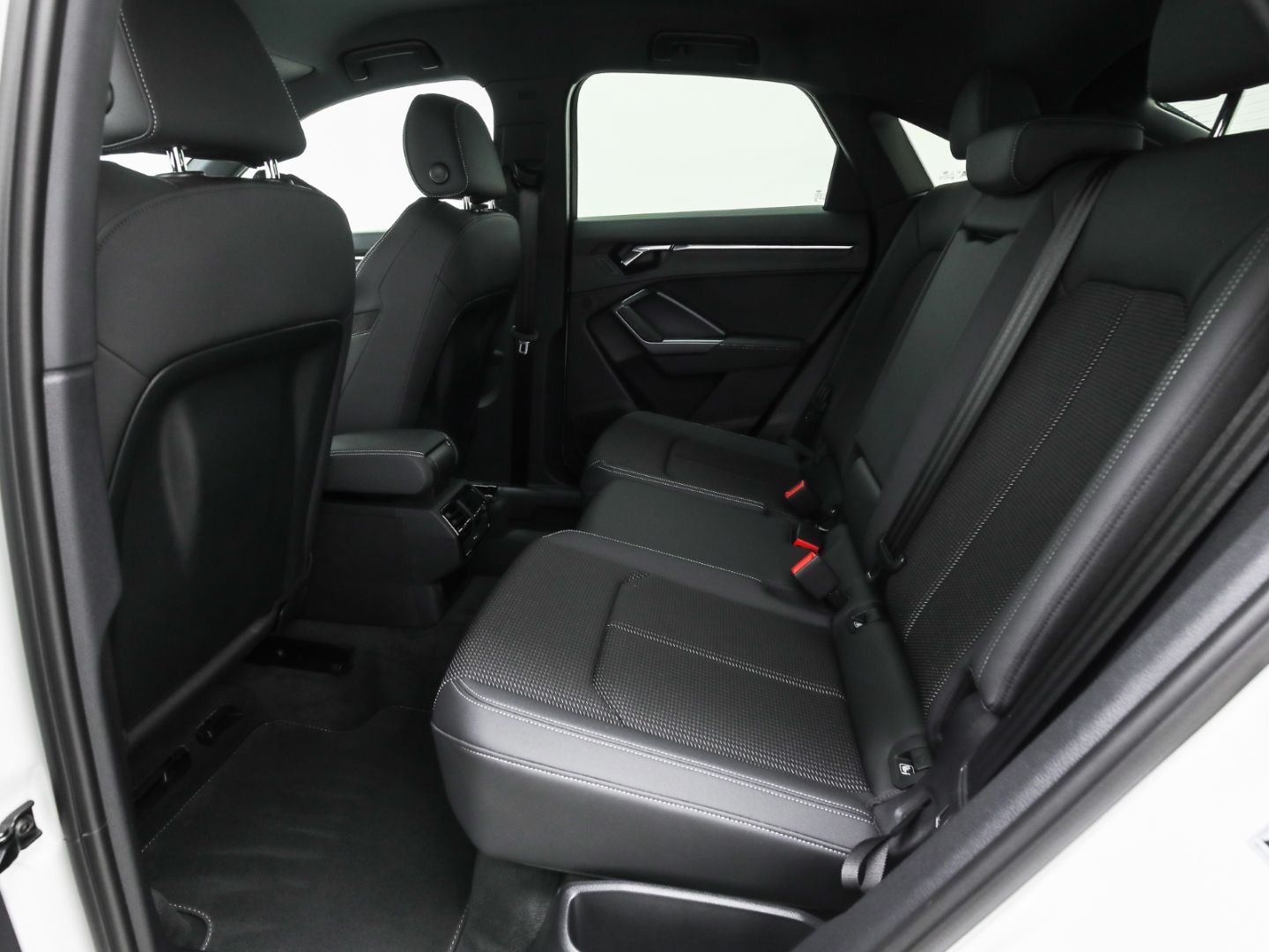 Audi Q3 Sportback 45 TFSI quattro S line - Samsaru's Car Outlet