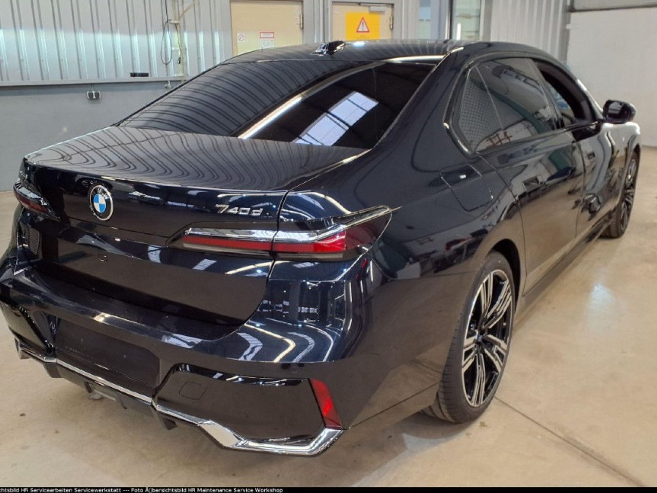 BMW 740d xDr M SPORT FondEnt,SkyL,StHz,360,B&W,DAPro