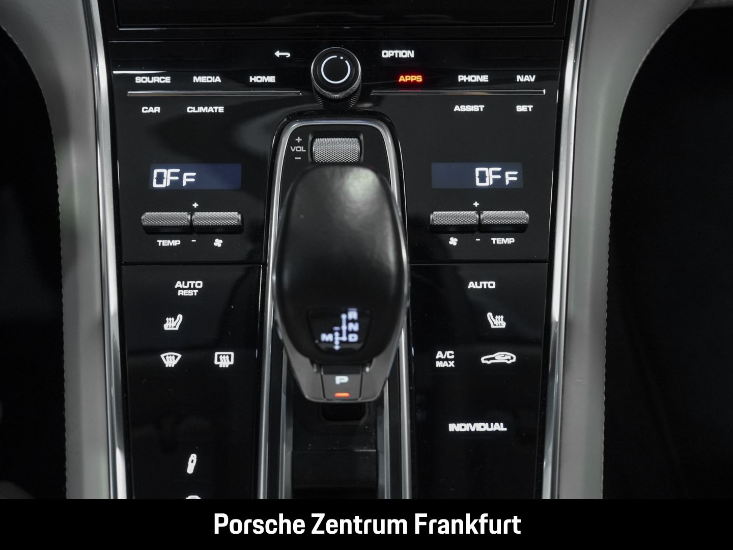 Porsche Panamera 4 E-Hybrid Sport Turismo Platinum Editi