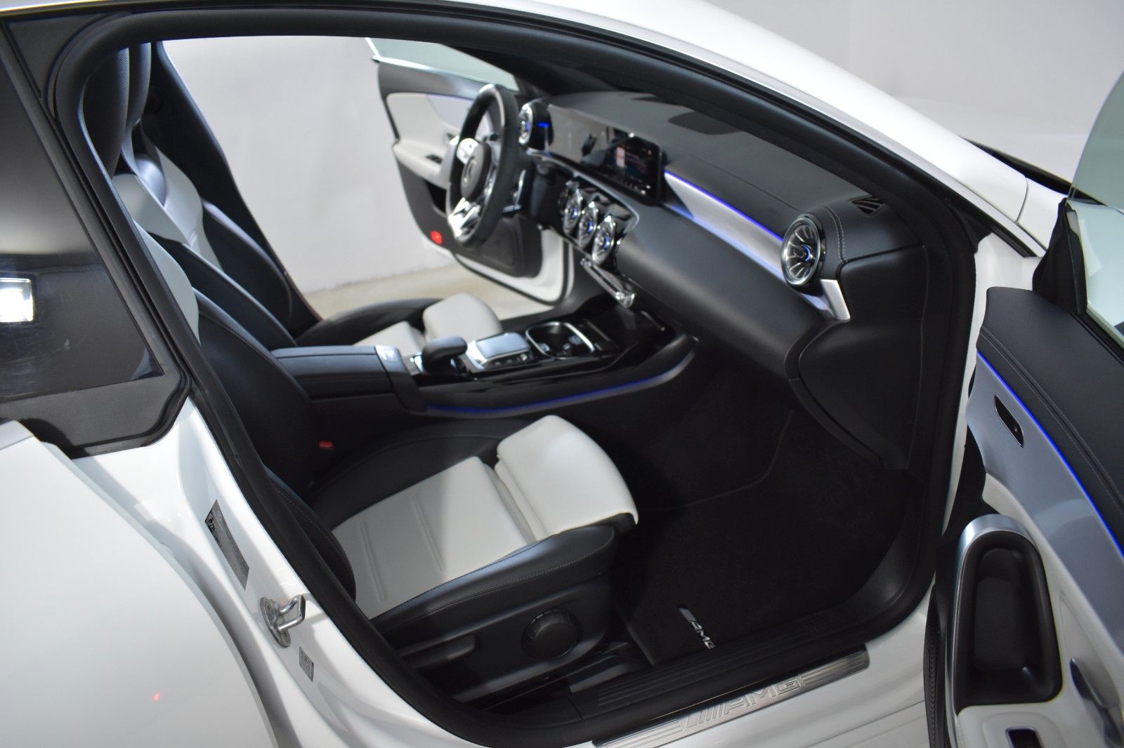 Mercedes-Benz CLA45 S AMG SB 4M - Samsaru's Car Outlet