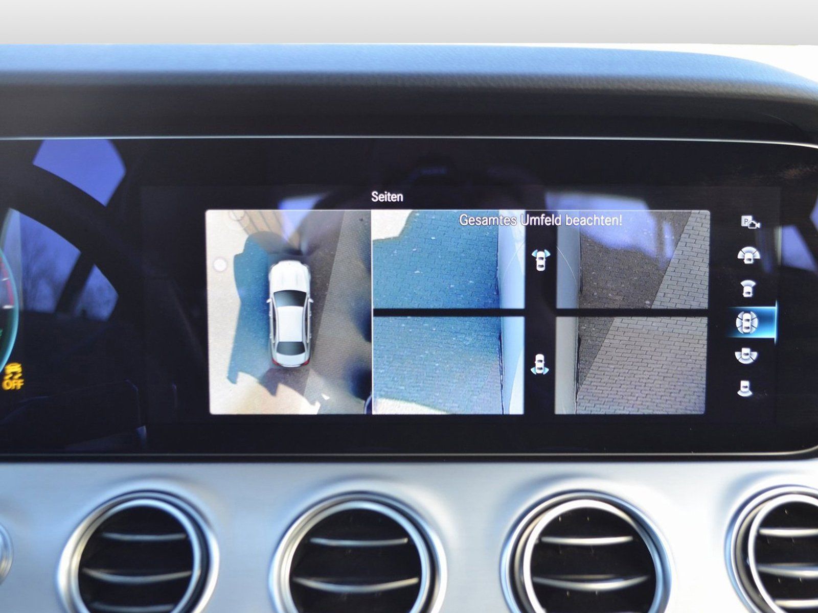 Mercedes-Benz E 300 de Exclusive 4M - Samsaru's Car Outlet
