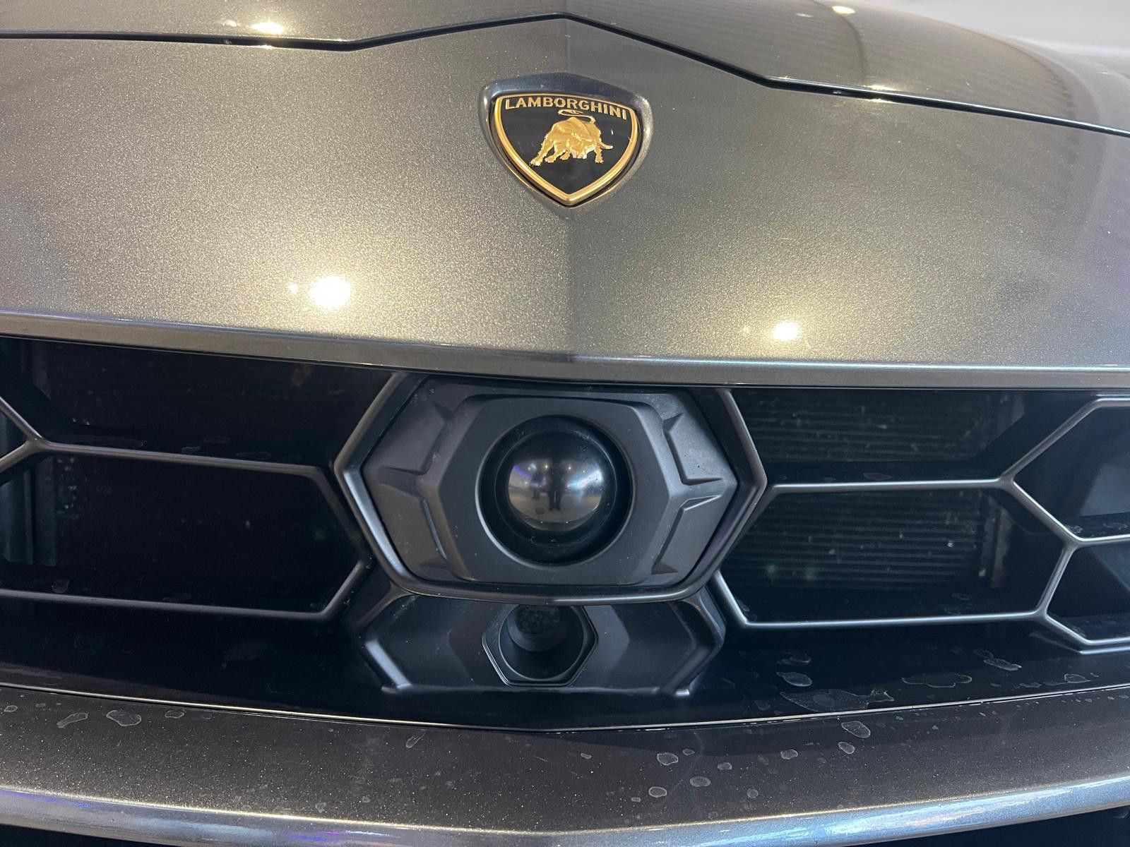 Lamborghini Urus *Großes Carbon Paket*Akrapovic*Garantie