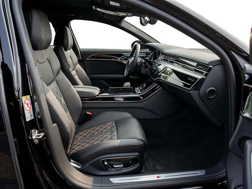 Audi A8 50 3.0 TDI quattro - Samsaru's Car Outlet