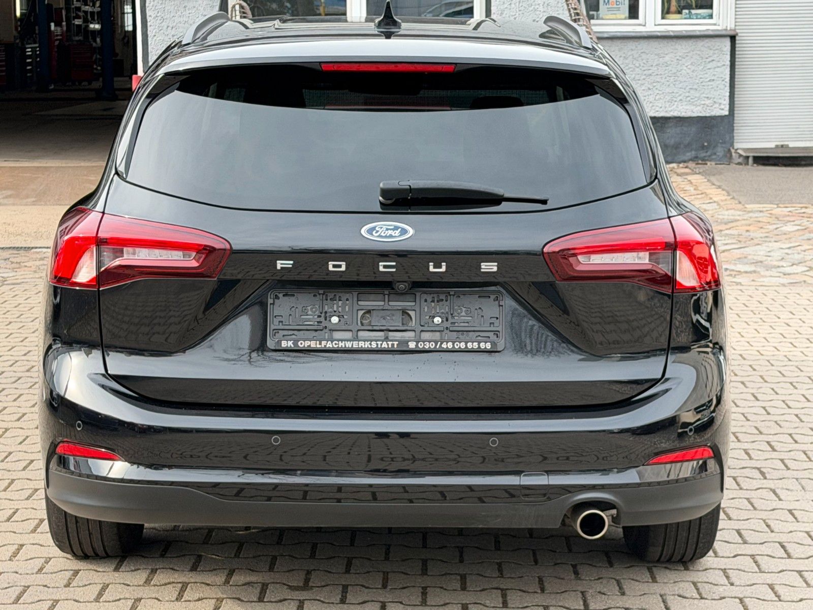 Ford Focus Turnier Cool & Connect*Autom*LED*AHK*Face
