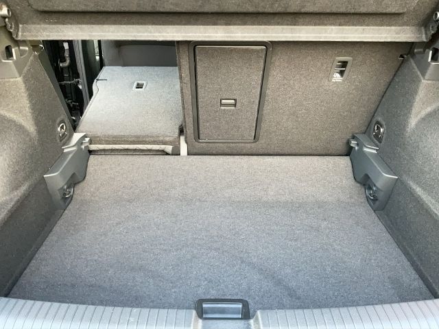 Volkswagen T-Roc 1.5 l TSI OPF Move - Samsaru's Car Outlet