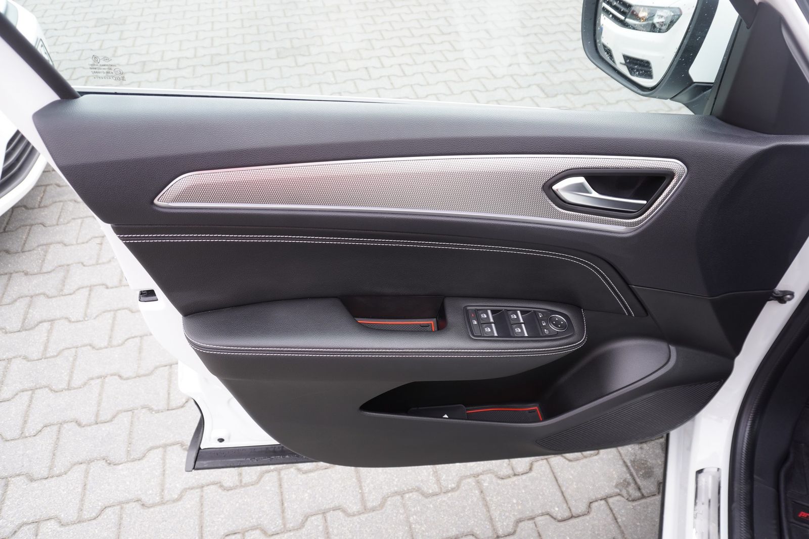 Renault Arkana 1.3 TCe 140 Techno - Samsaru's Car Outlet