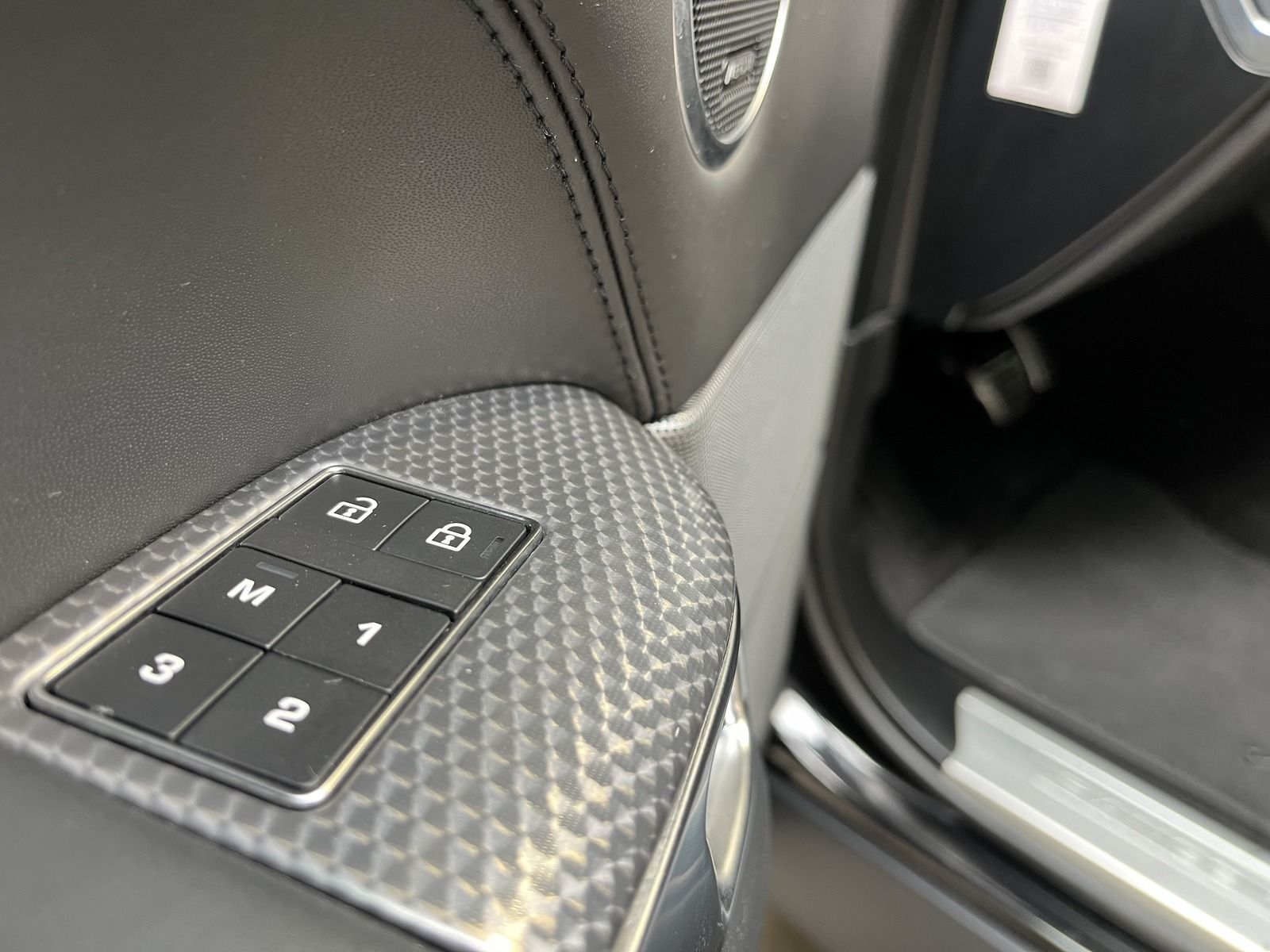 Range Rover Sport HSE-Dynamic - Samsaru's Car Outlet