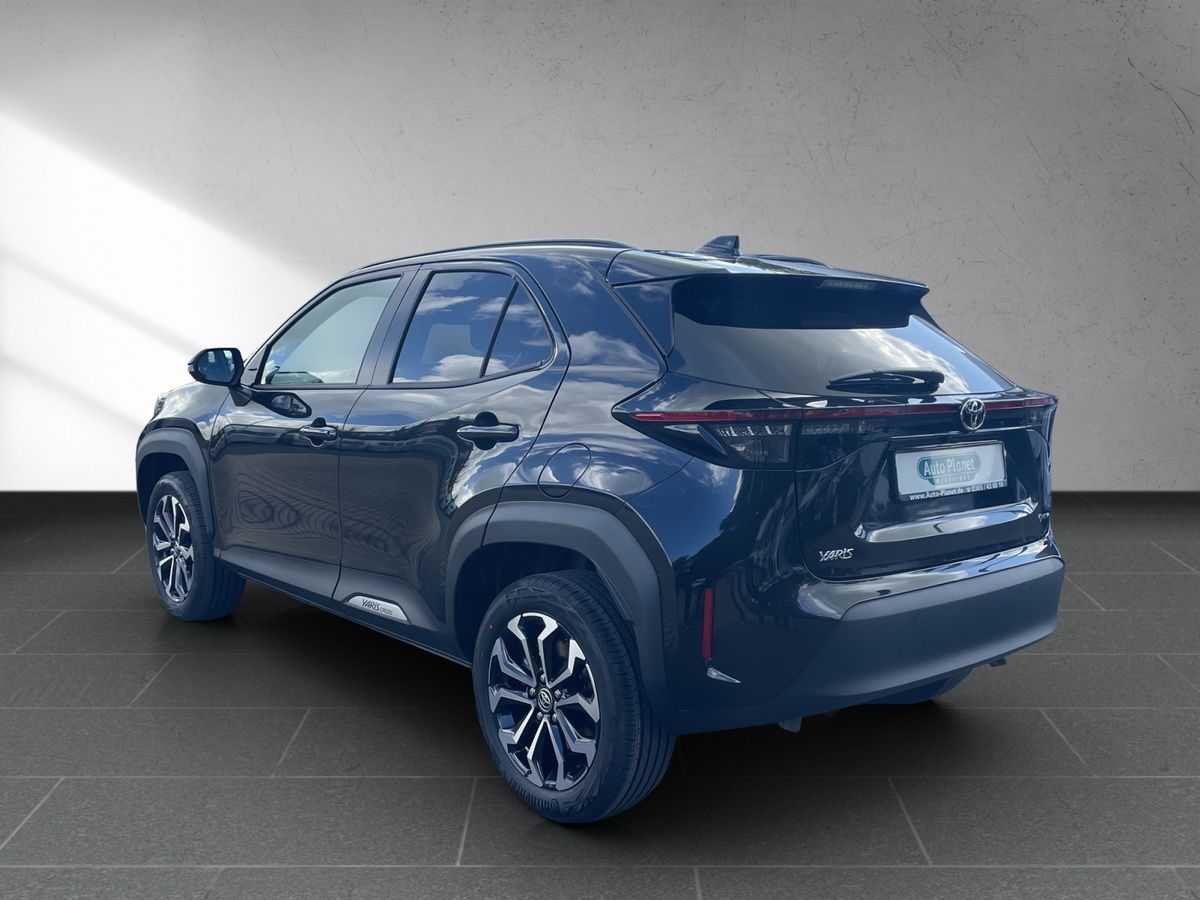 Toyota Yaris Cross 1.5 Hybrid Teamplayer *2xPDC*BLIS*LH