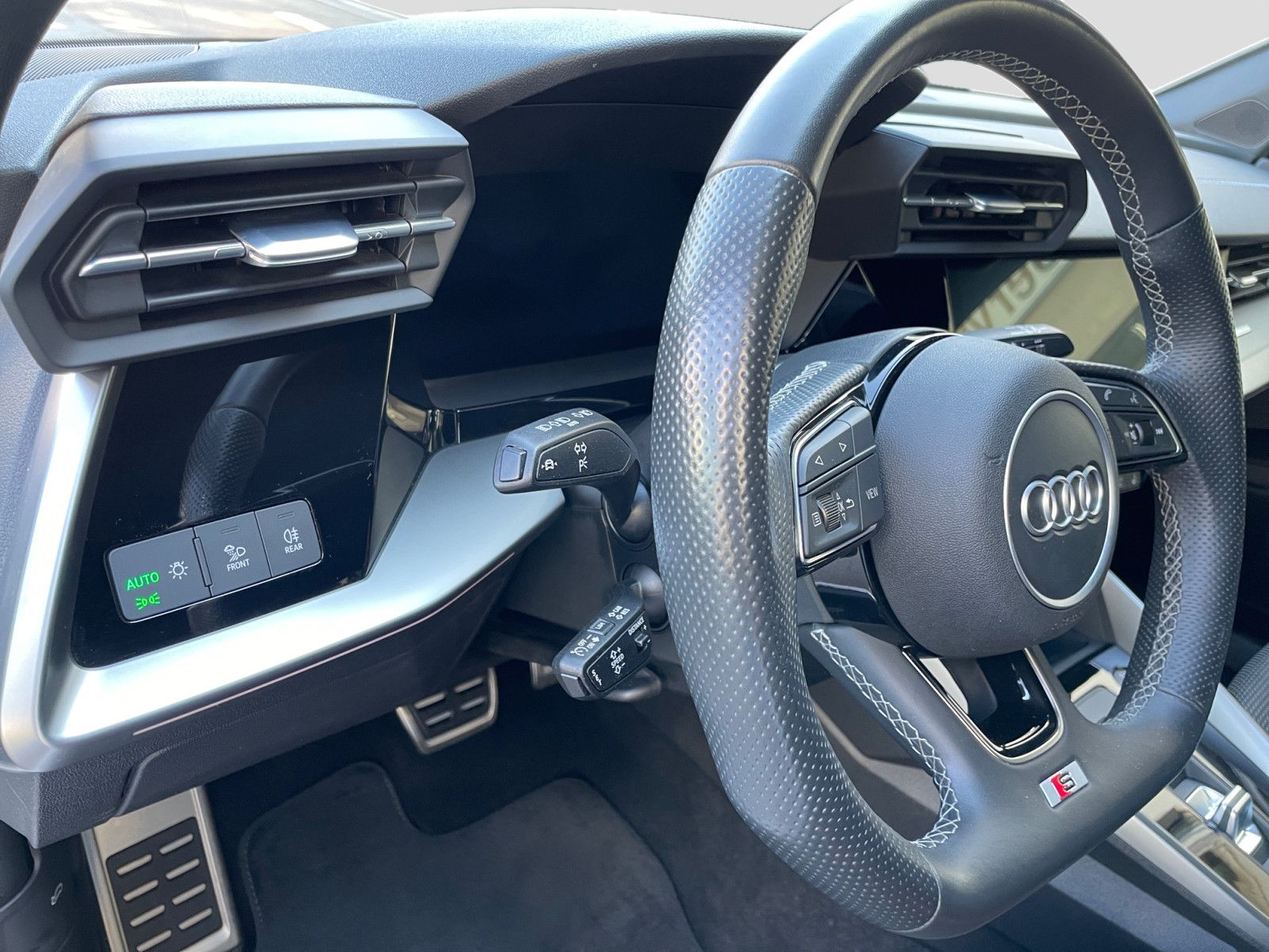 Audi A3 Sportback 40TFSIe S-trc S-line - Samsaru's Car Outlet