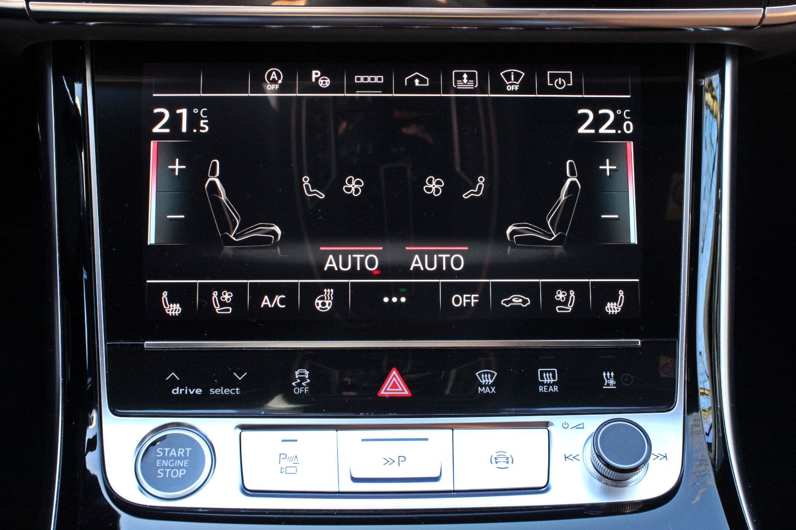 Audi A8 Lang 55TFSI PANO AHK FONDPAKET DIGITAL LED" → "Audi A8 Lang 55TFSI - Samsaru's Car Outlet