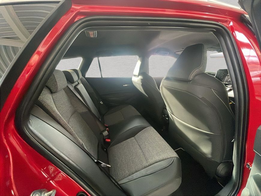 Toyota Corolla 2.0 Hybrid Touring Sports Teamplayer