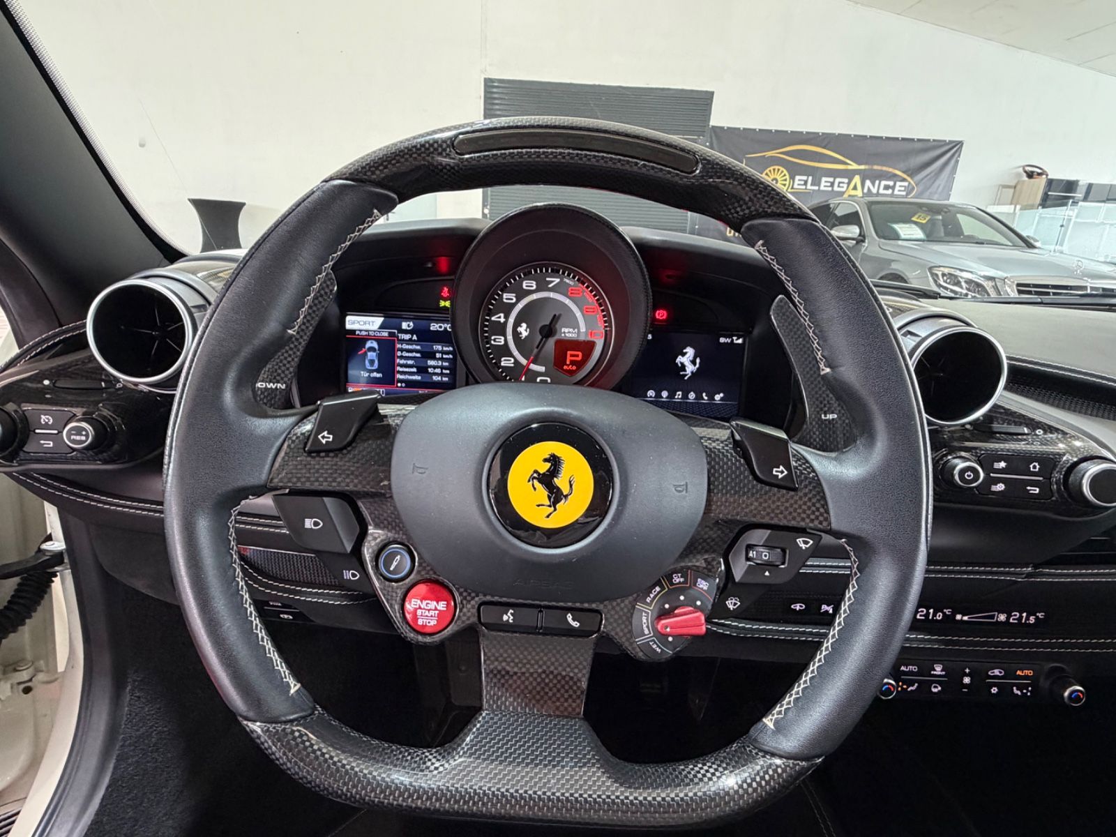 Ferrari F8 Carbon Paket/JBL/Lift
