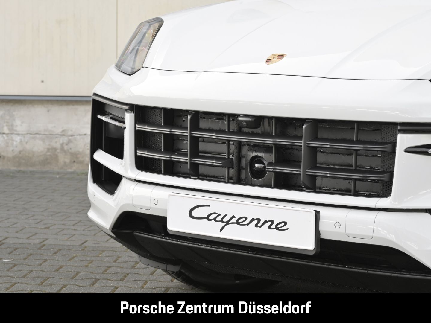 Porsche Cayenne E-Hybrid Coupe Surround-View Head-Up