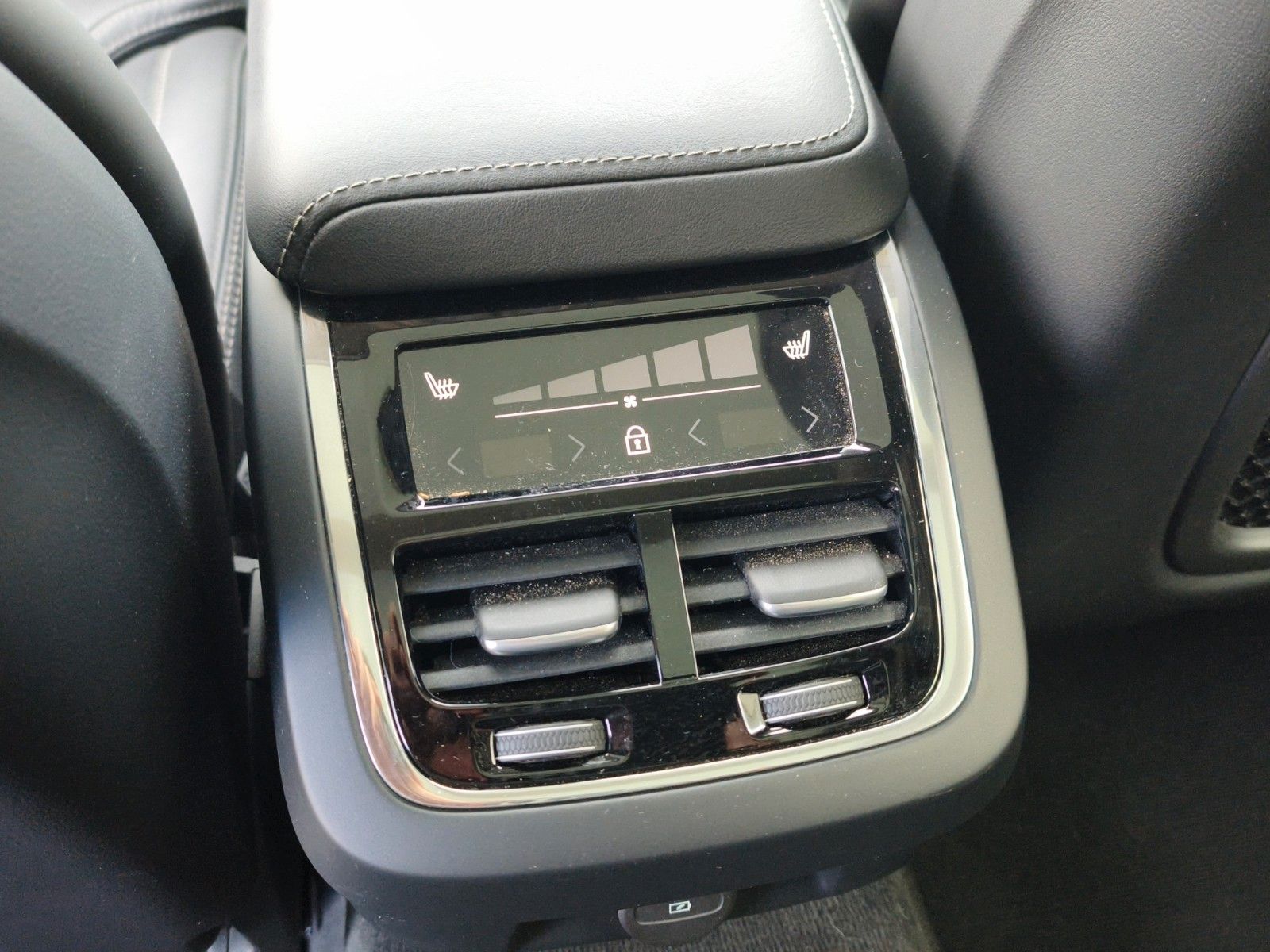 Volvo V60 B5 Cross Country Ultimate AWD