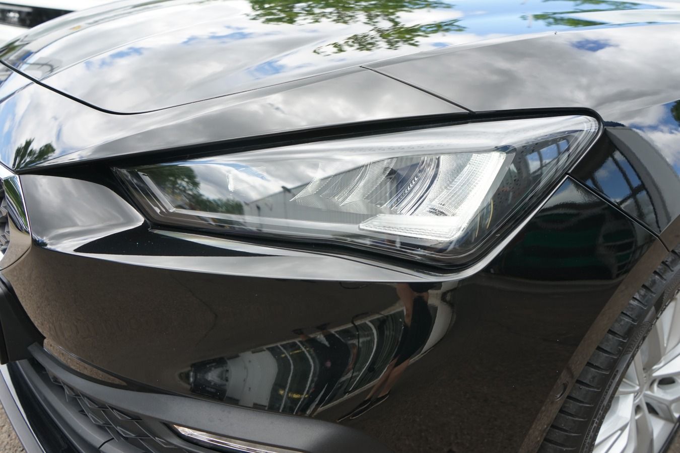Seat Leon Sportstourer 1.5 eTSI Xcellence*AHK*