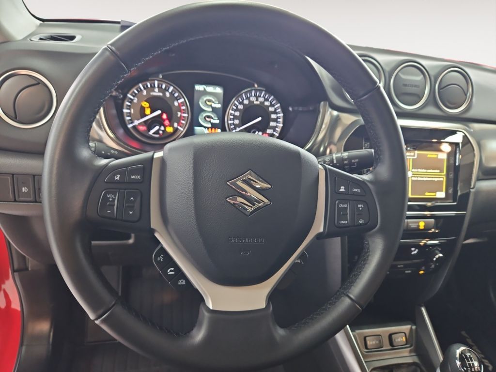 Suzuki Vitara 1.4 Comfort AWD - Samsaru's Car Outlet