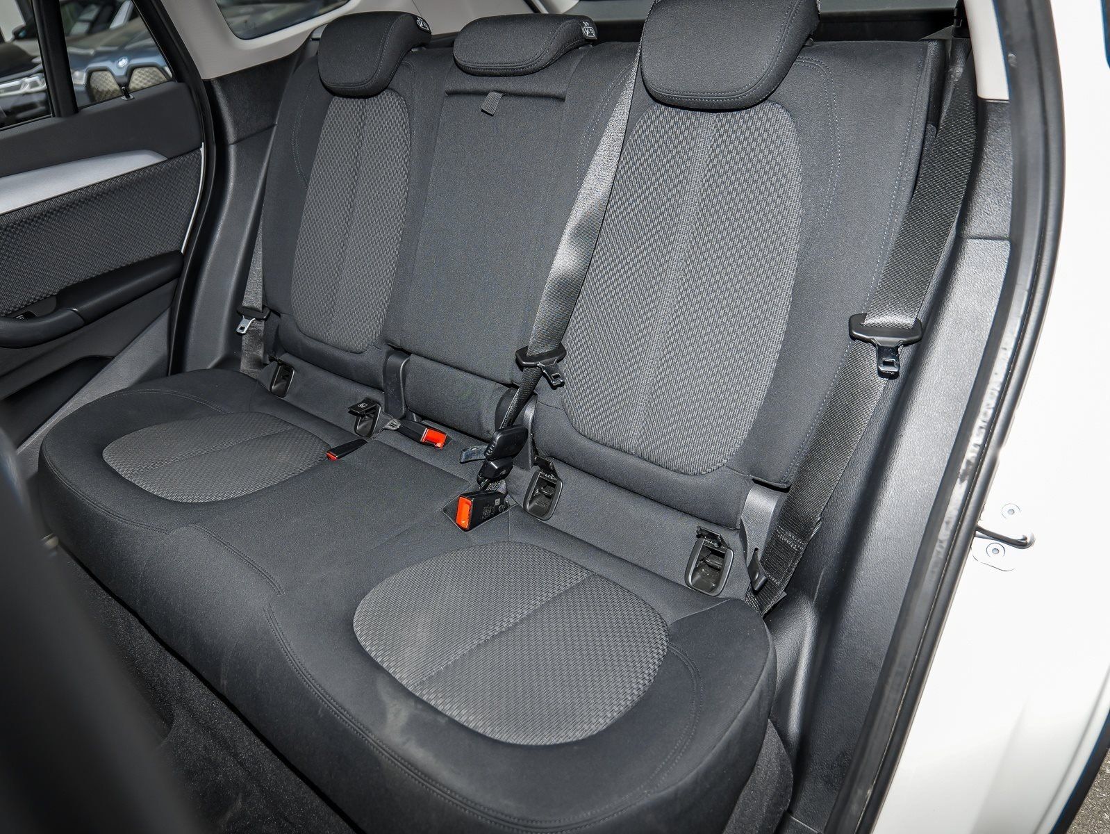 BMW X1 xDrive25e - Samsaru's Car Outlet
