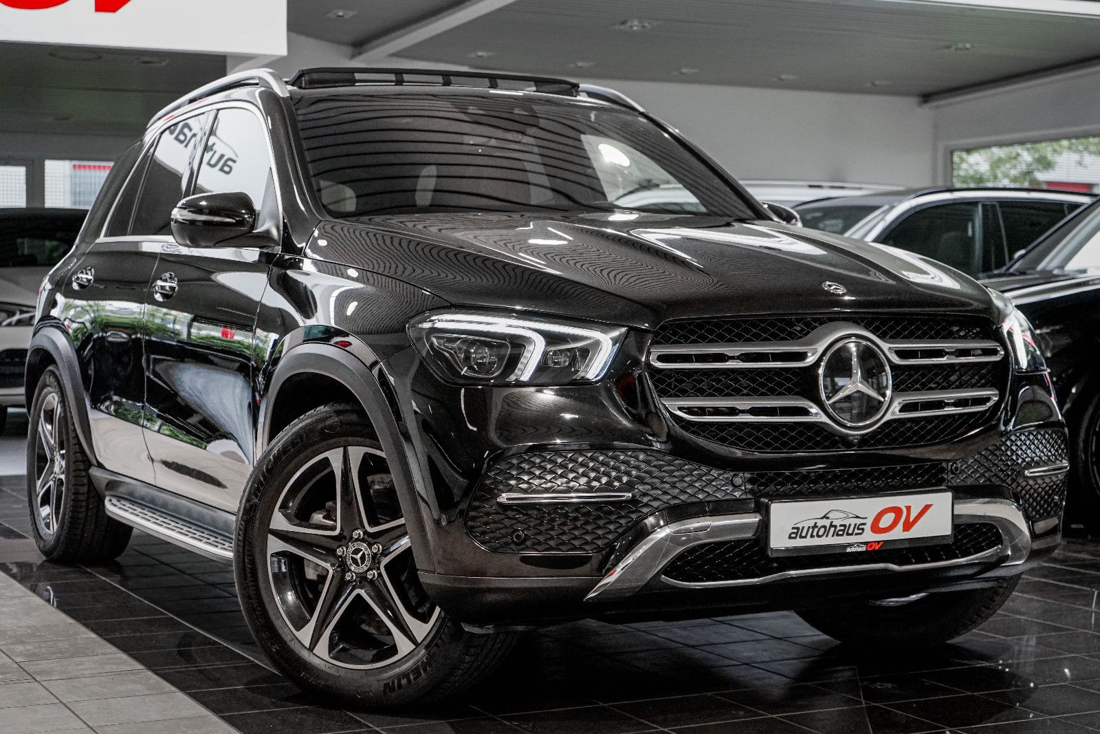 Mercedes-Benz GLE 300d 4M*Exclusive*3xTV*360*Distr*Pano*7xSitz