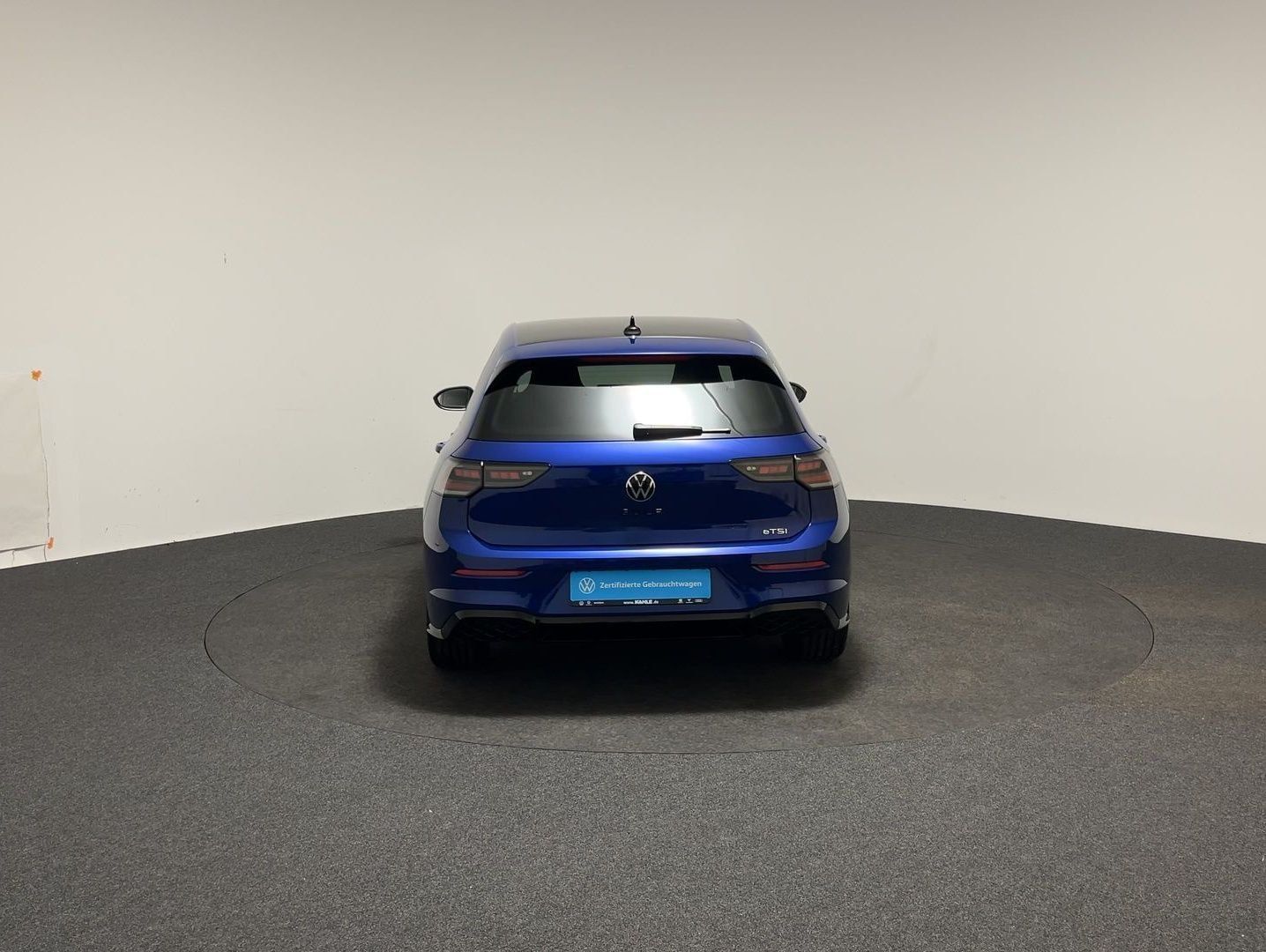 Volkswagen Golf VIII 1.5 eTSI DSG R-Line CarPlay Black ACC