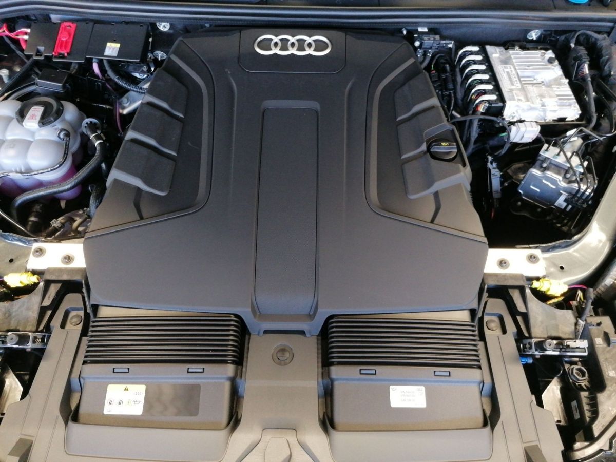 Audi Q7 SUV S line 50 TDI quattro tiptronic 21''ALU.P