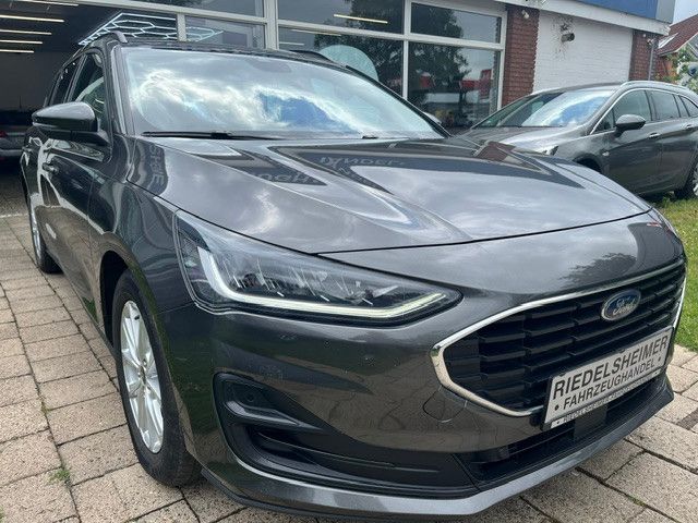 Ford Focus Turn. Cool & Connect AUT NAVI SHZ KAM ACC