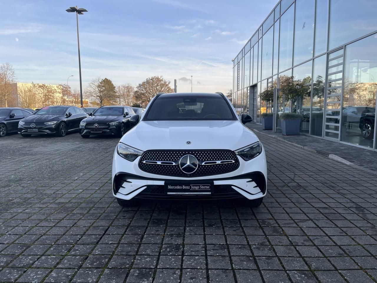 Mercedes-Benz GLC 220 d 4MATIC AMG+NIGHT+DIGI LIGHT+MEMORY+360