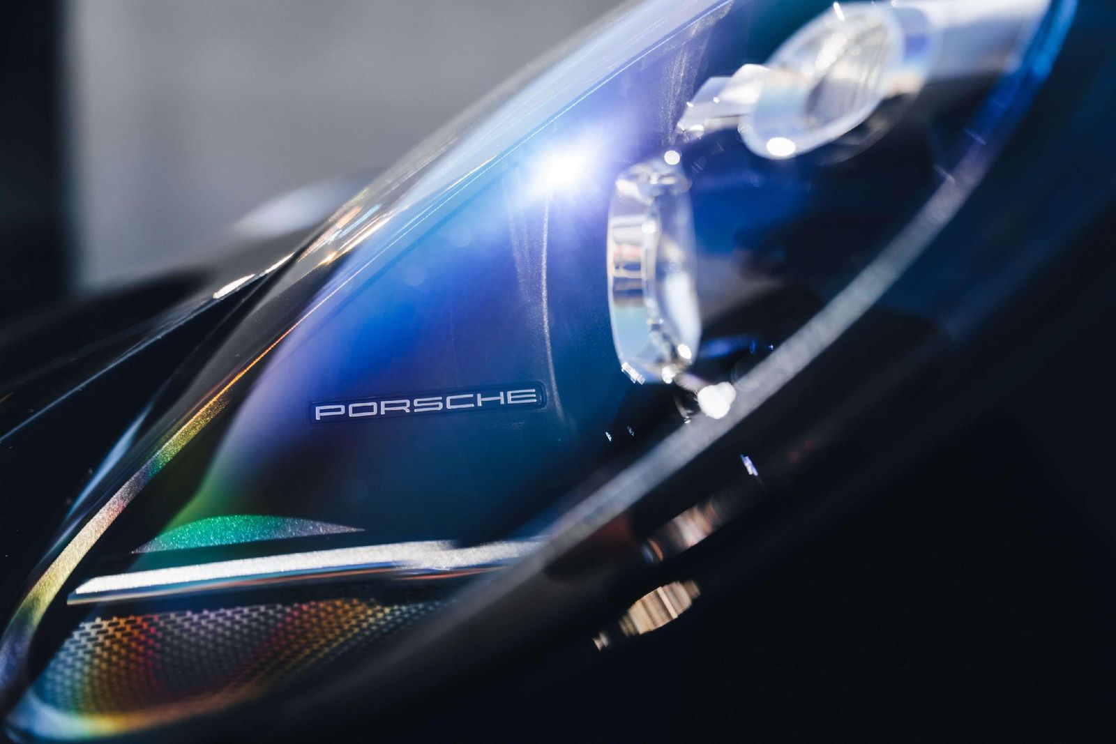 Porsche 992 Carrera 4S / Pano / BOSE / 360 / Chrono / VA
