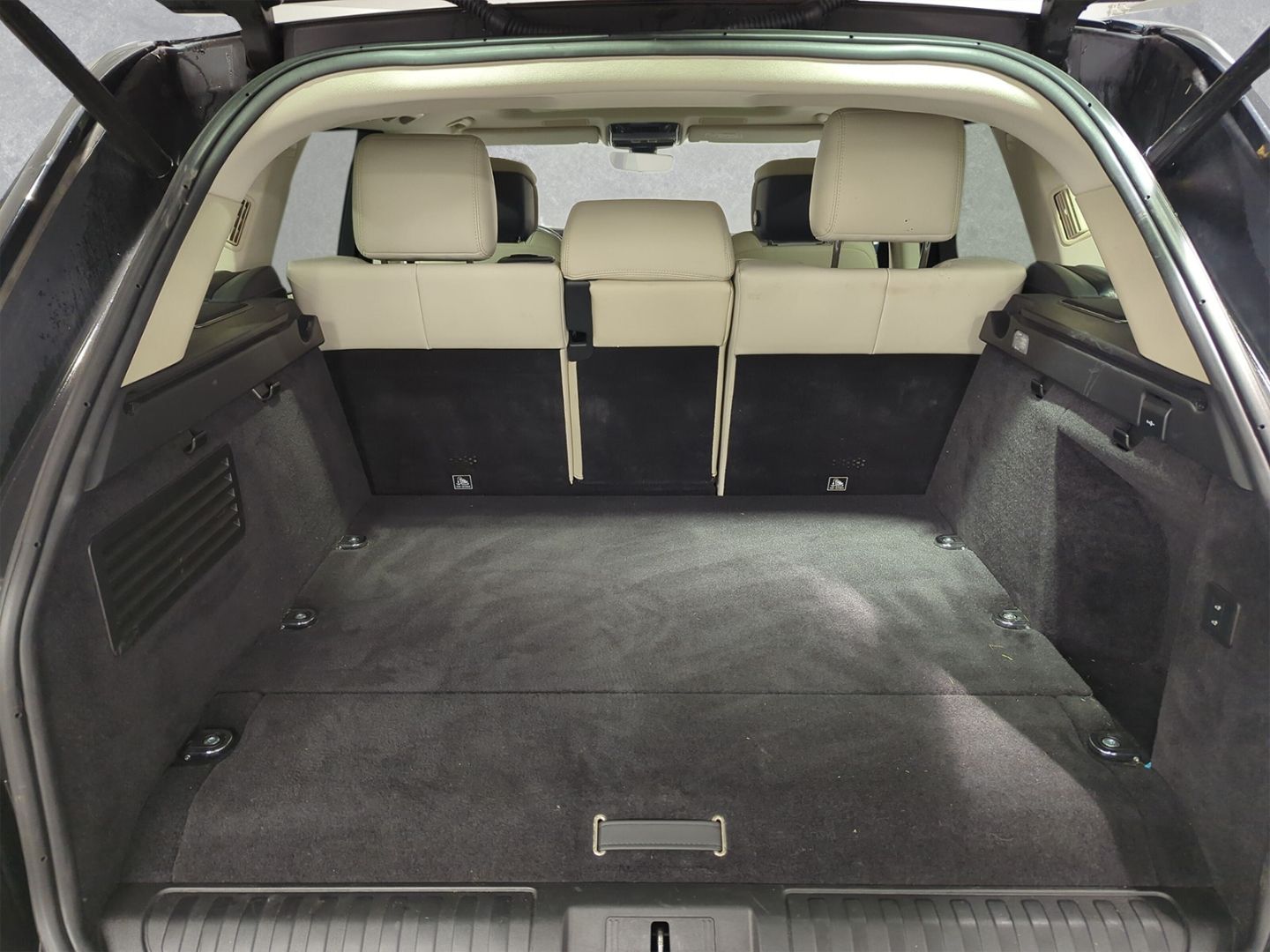 Range Rover Sport P400e Autobiography Dynamic - Samsaru's Car Outlet