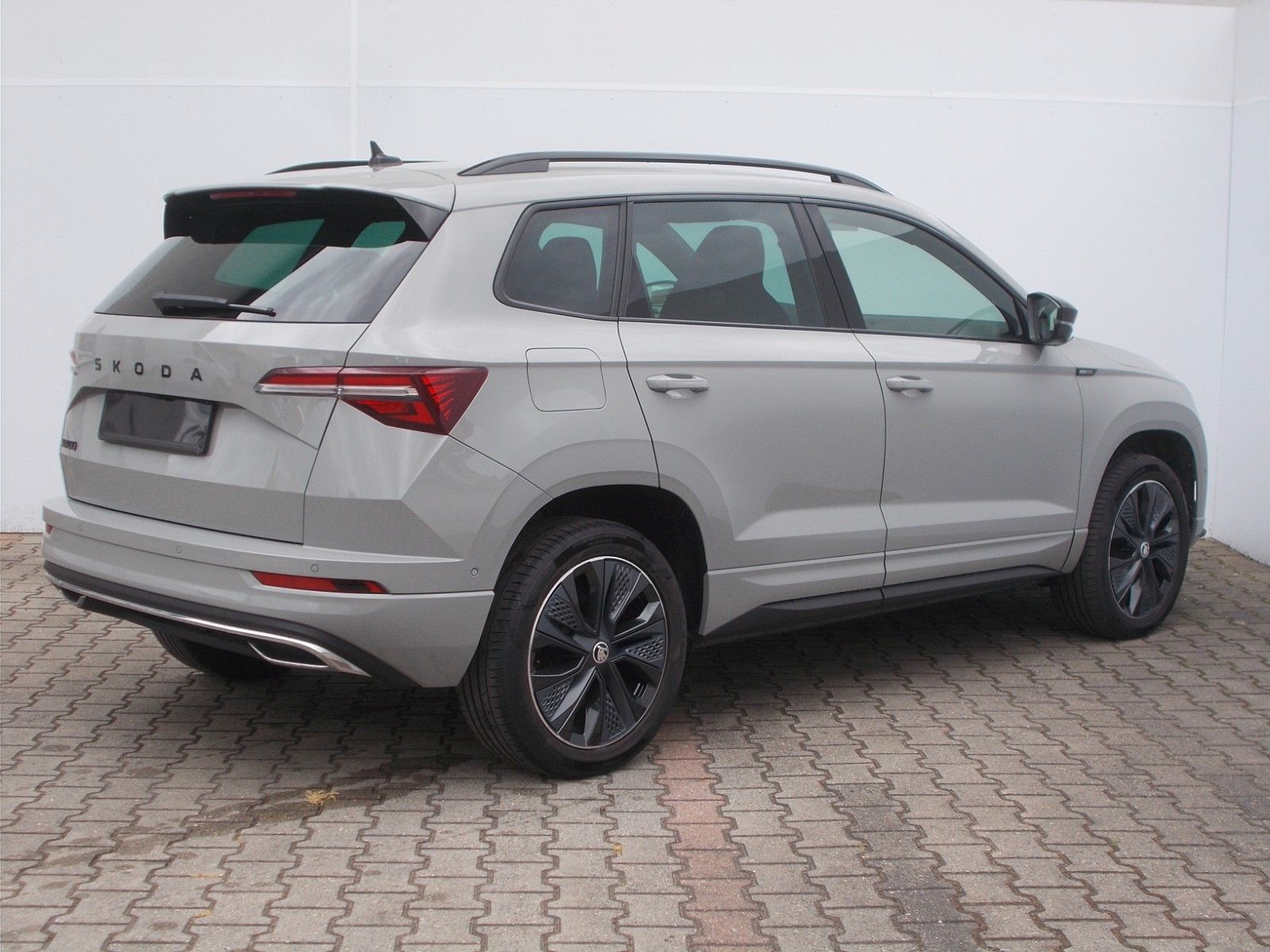 Skoda Karoq  1.5 TSI Sportline*DSG*Navi*LED *360° *AHK