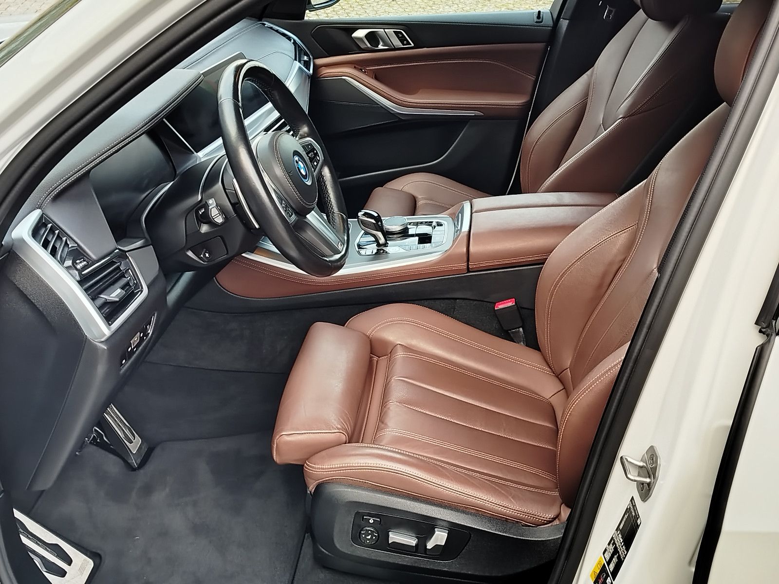 BMW X5 XDrive 45e M Sport AHZ DAB KAM Winterräder