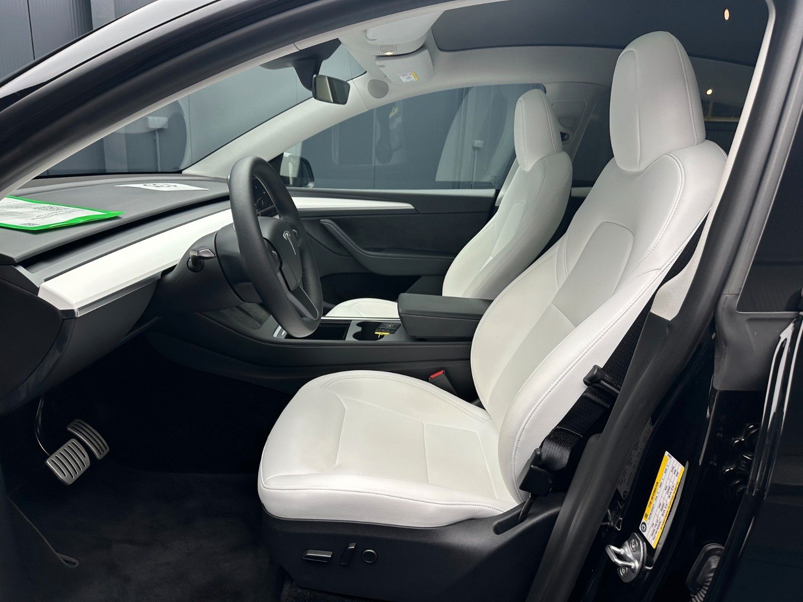 Tesla Model Y Performance Dual AWD*LEDER/Weiss*21Zoll*