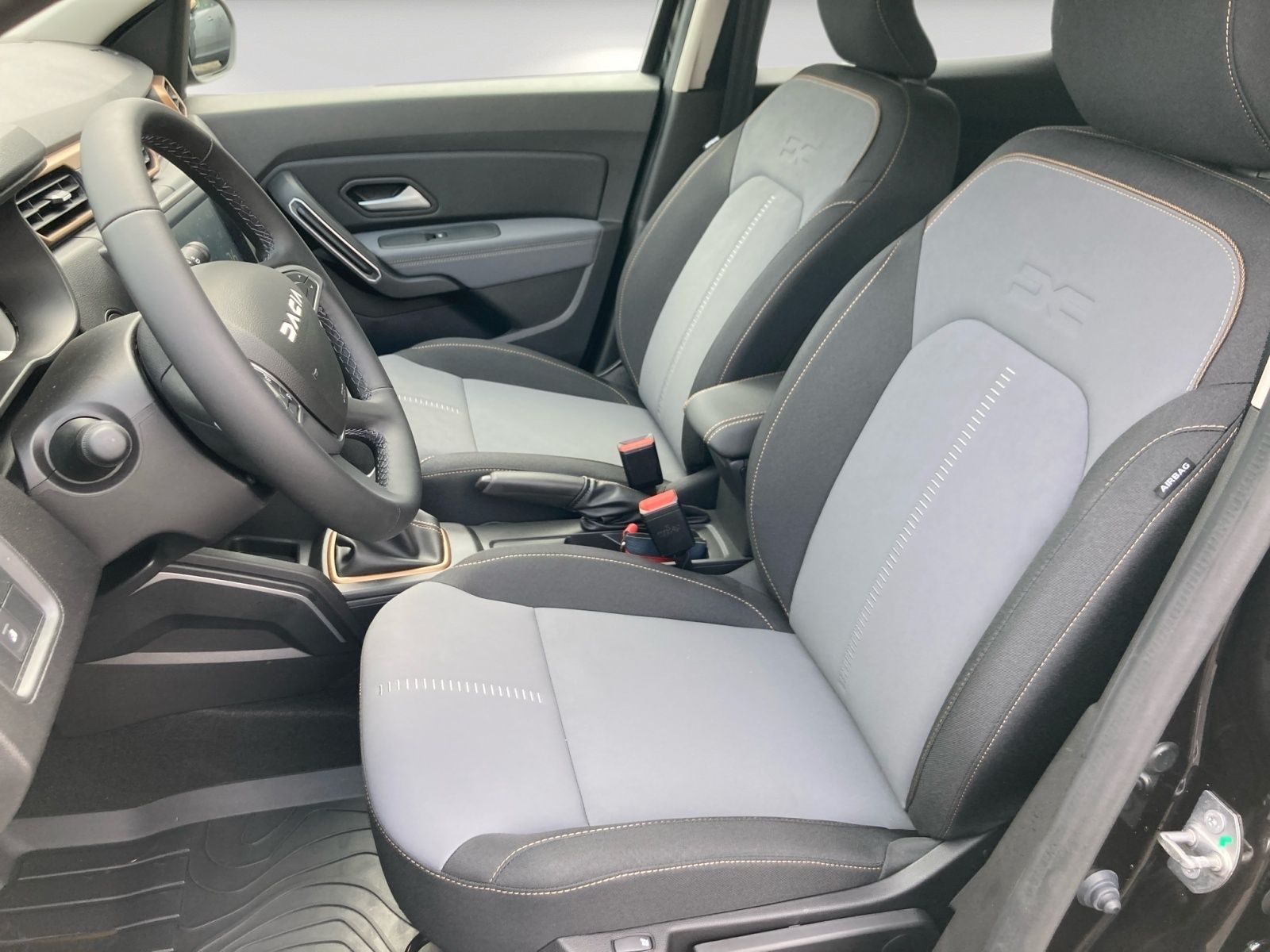 Dacia Duster Extreme TCe 150 EDC - Samsaru's Car Outlet