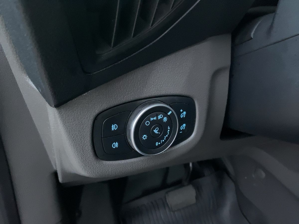 Ford Transit Connect Kasten 230 L2 Trend - Samsaru's Car Outlet