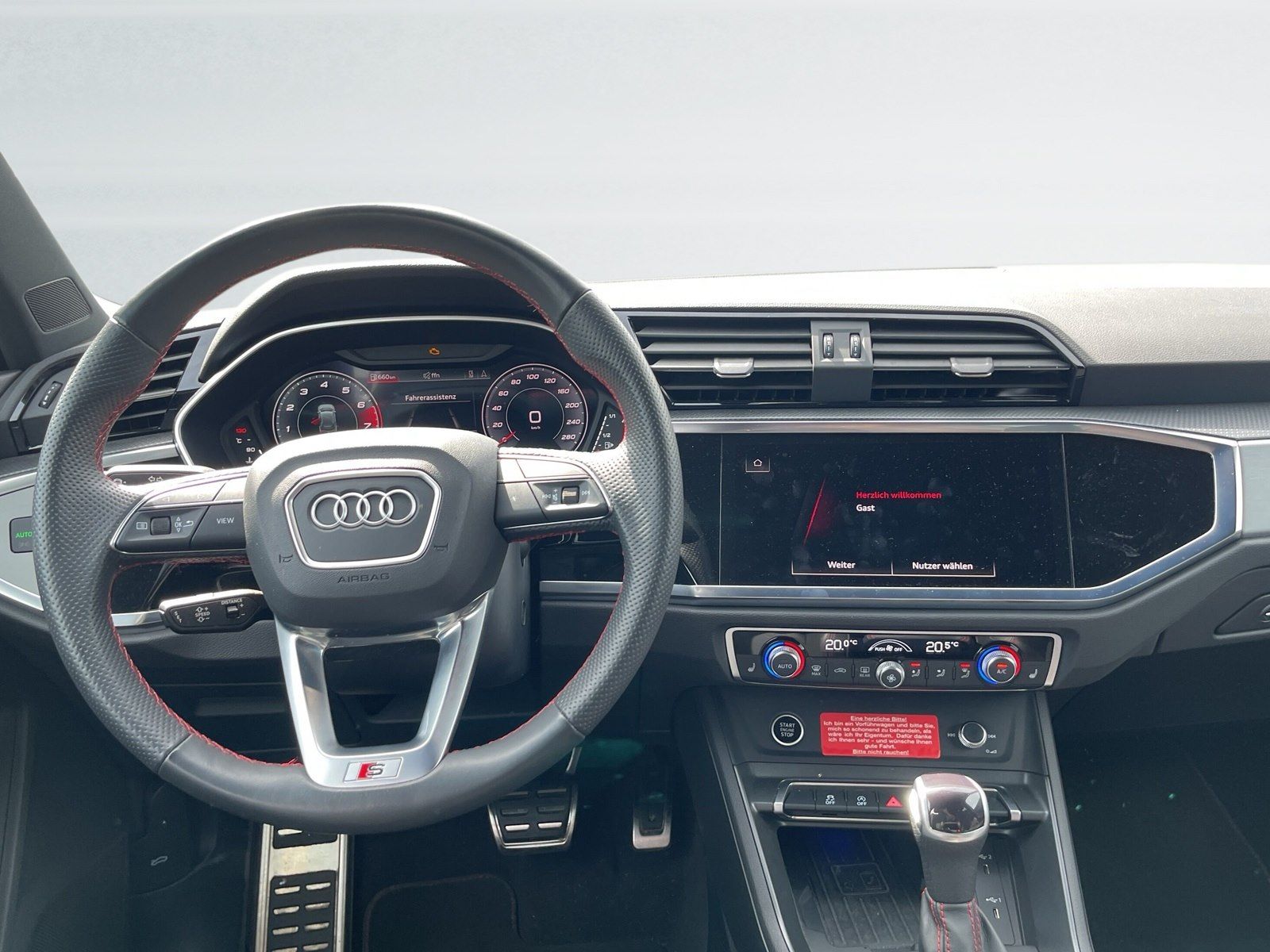 Audi Q3 40 TFSI S-line quattro S-tronic - Samsaru's Car Outlet