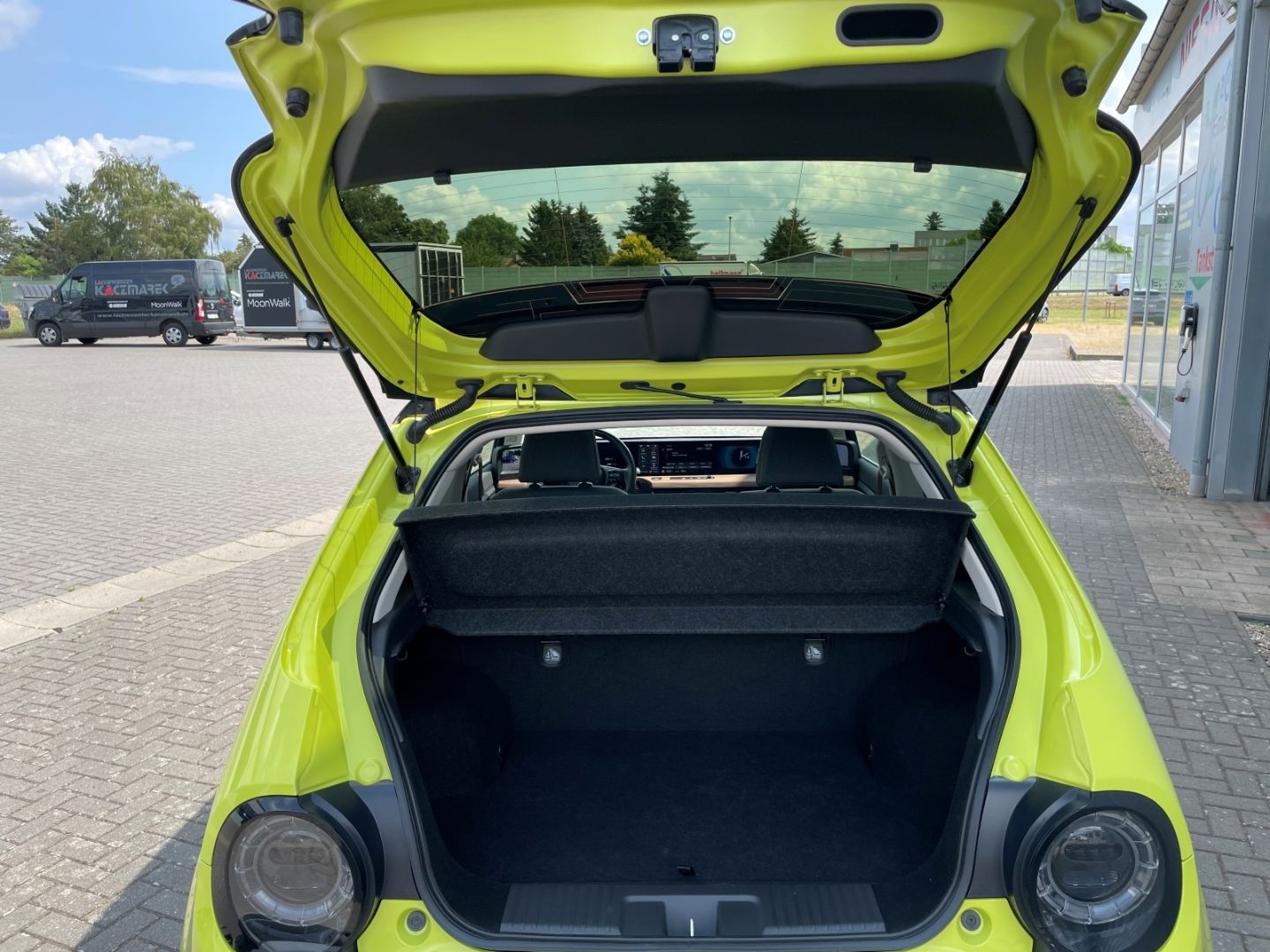 Honda e Advanc Park-Assistent Panorama Navi Soundsyste