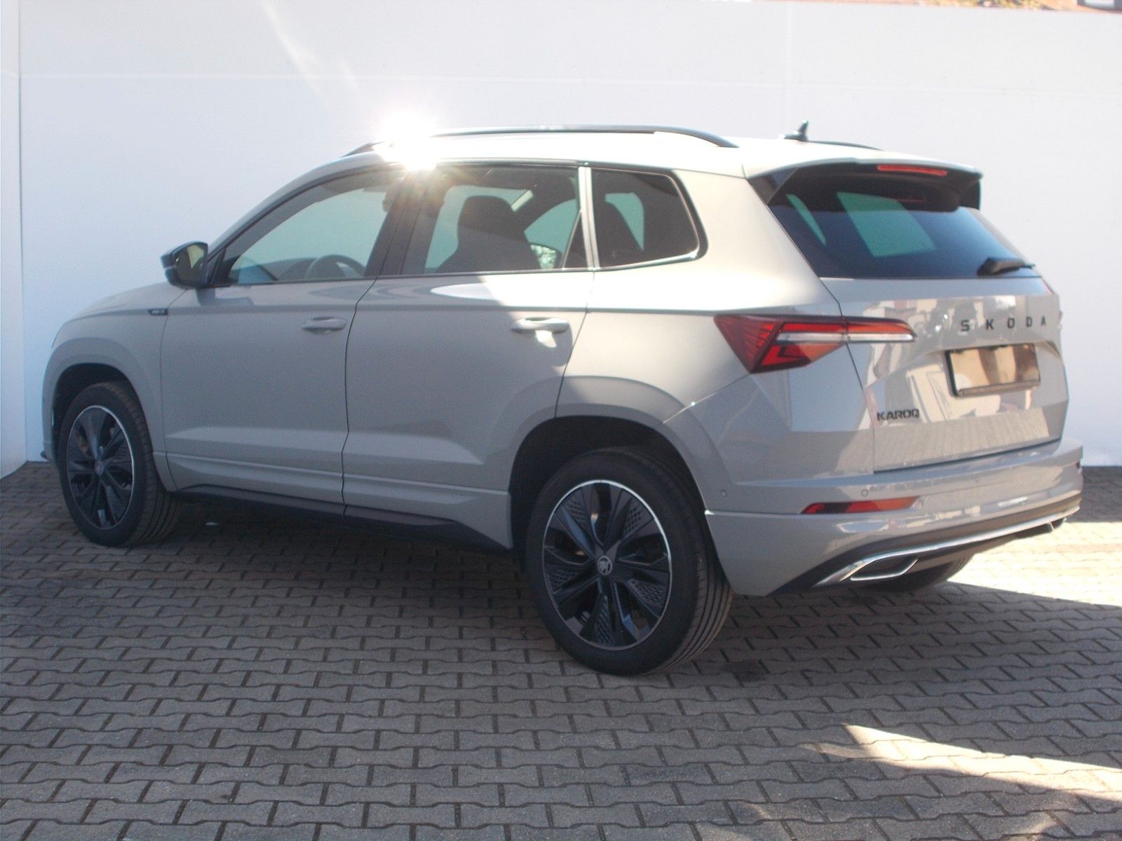 Skoda Karoq  1.5 TSI Sportline*DSG*Navi*LED *360° *AHK