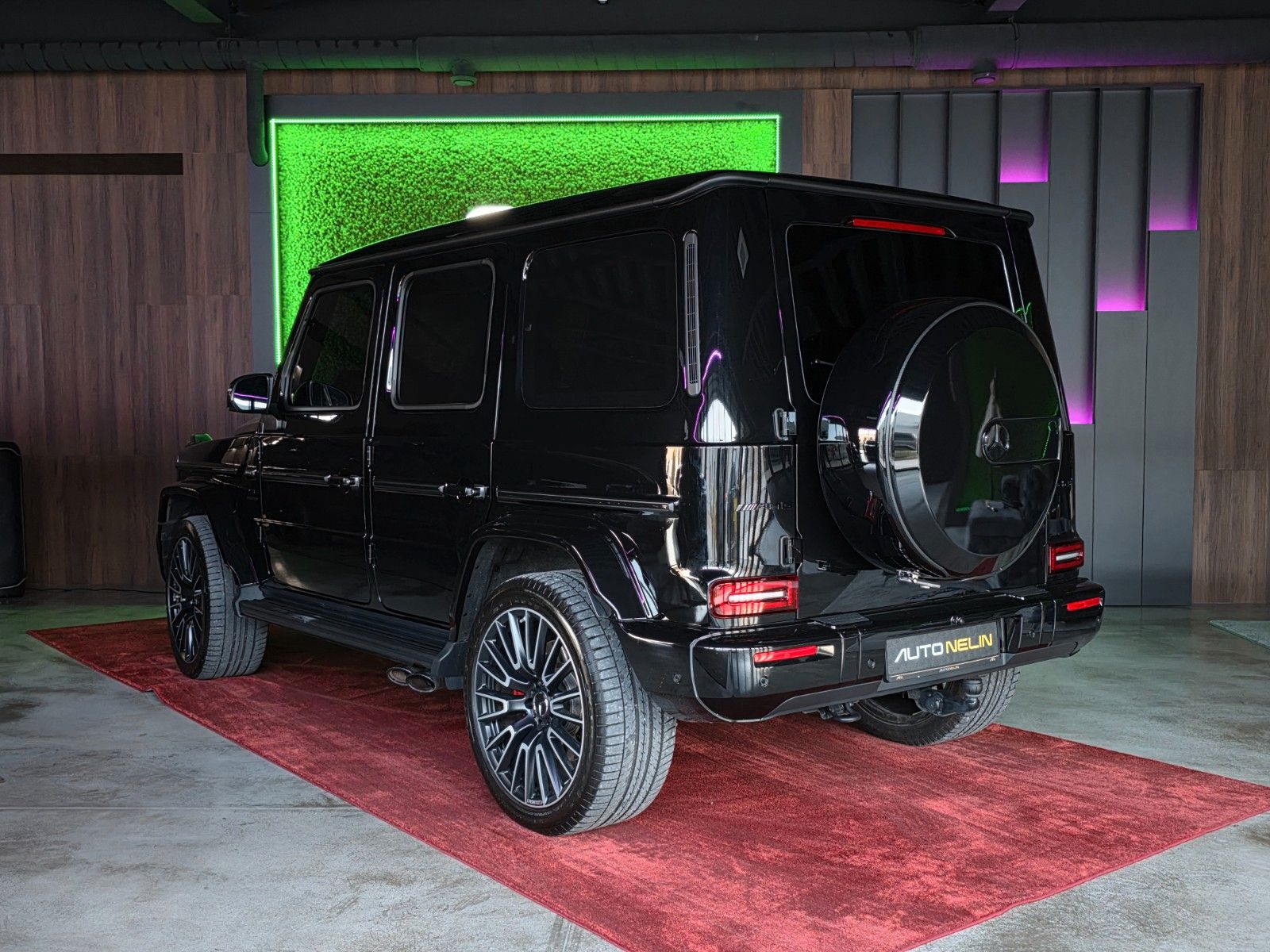 Mercedes-Benz G 63 AMG - Samsaru's Car Outlet