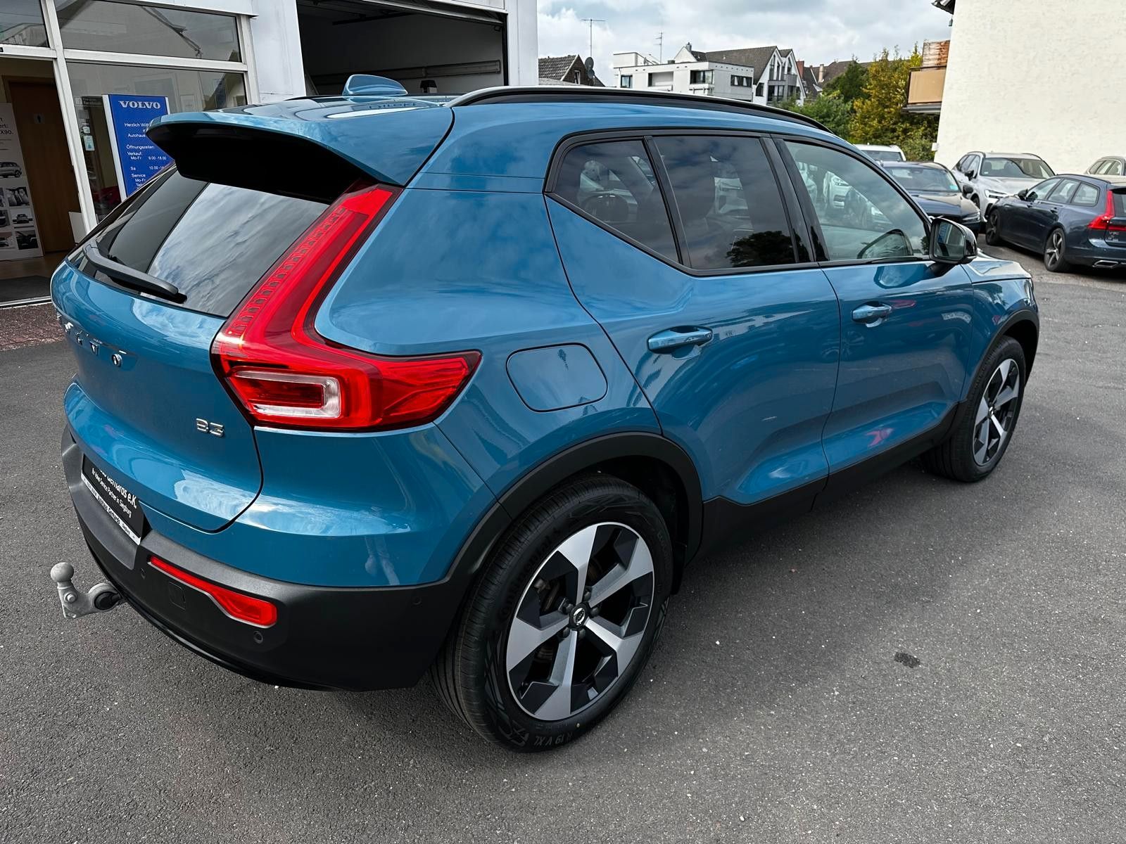 Volvo XC40 B3 Plus Dark Leder,Pano,360°,AHK,Pixel,ACC