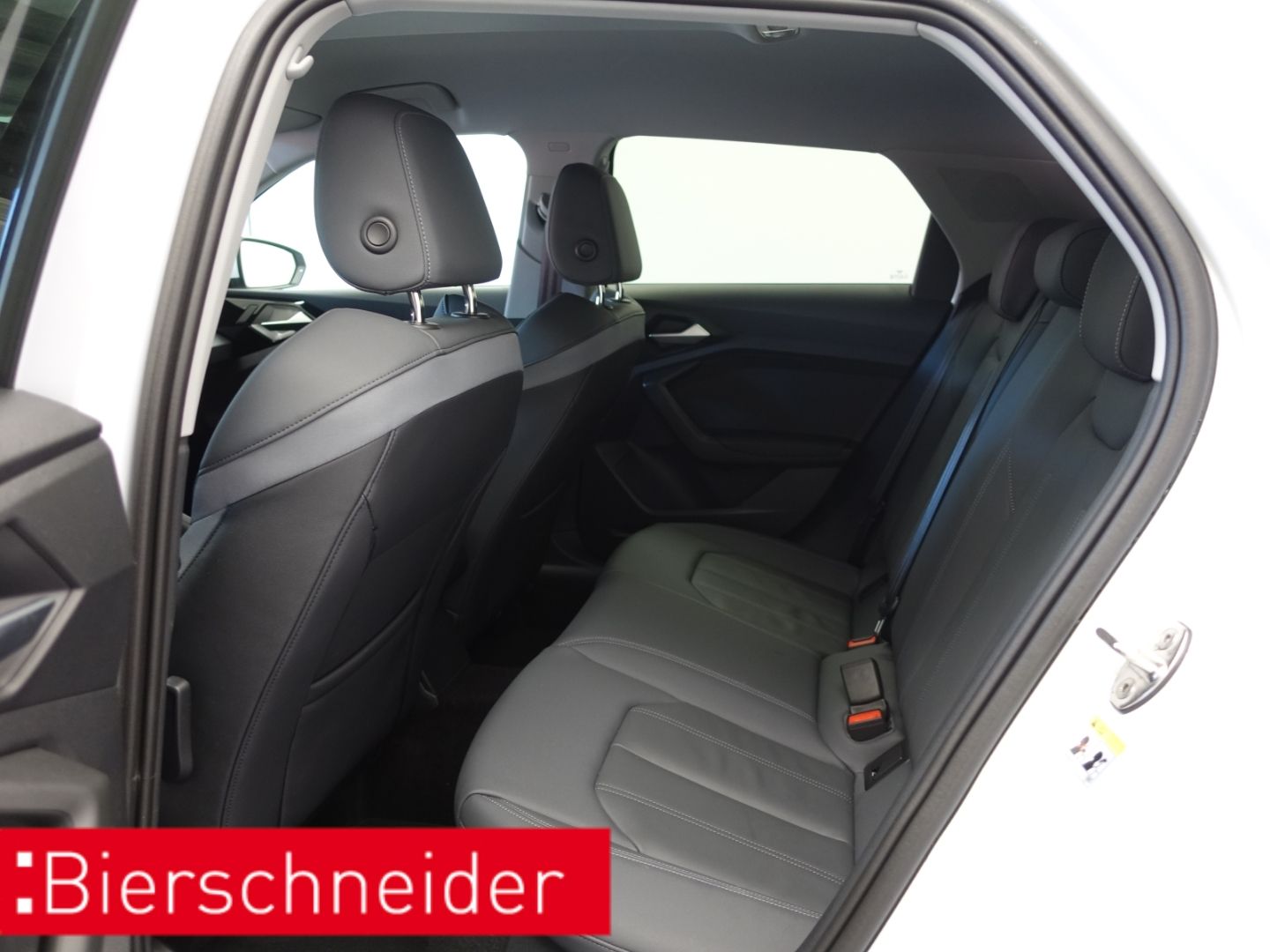 Audi A1 Sportback 25 TFSI S tronic line - Samsaru's Car Outlet